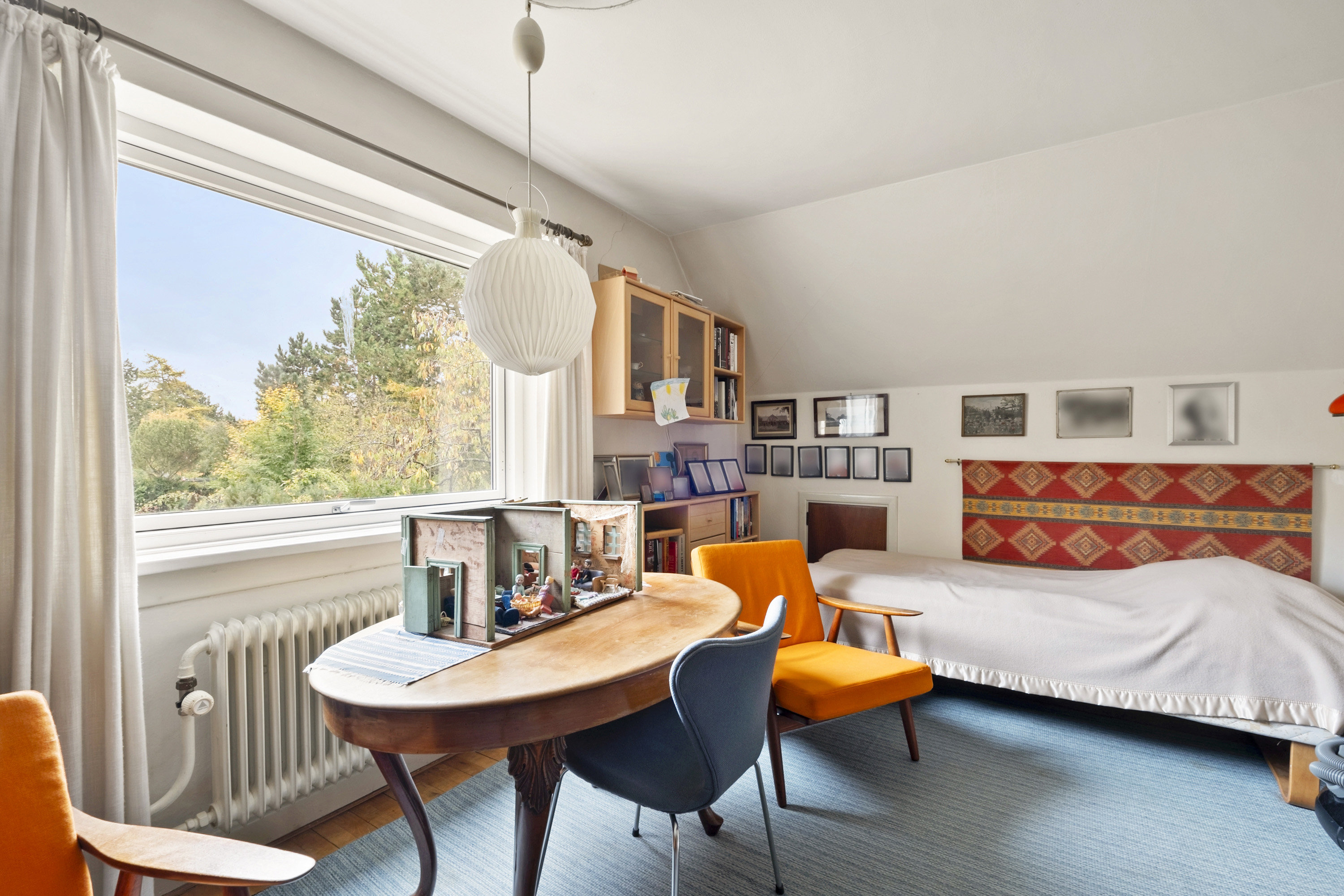 Fremhævet soveværelse billede i fuldskærmstilstand. Billede af Ellesøpark 40, 2950 Vedbæk