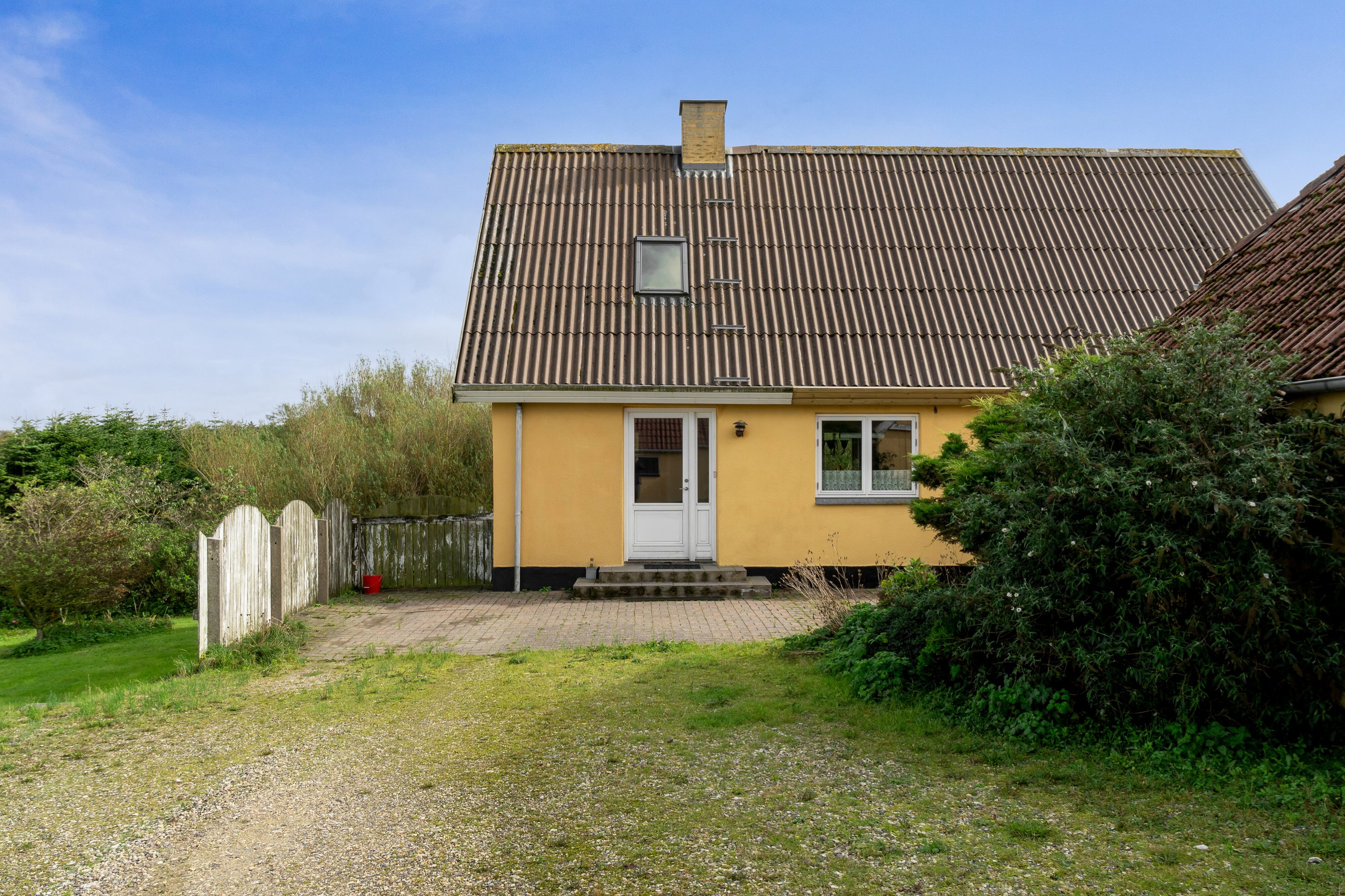 Fremhævet set fra haven billede i fuldskærmstilstand. Billede af Hurupvej 26, 7760 Hurup Thy