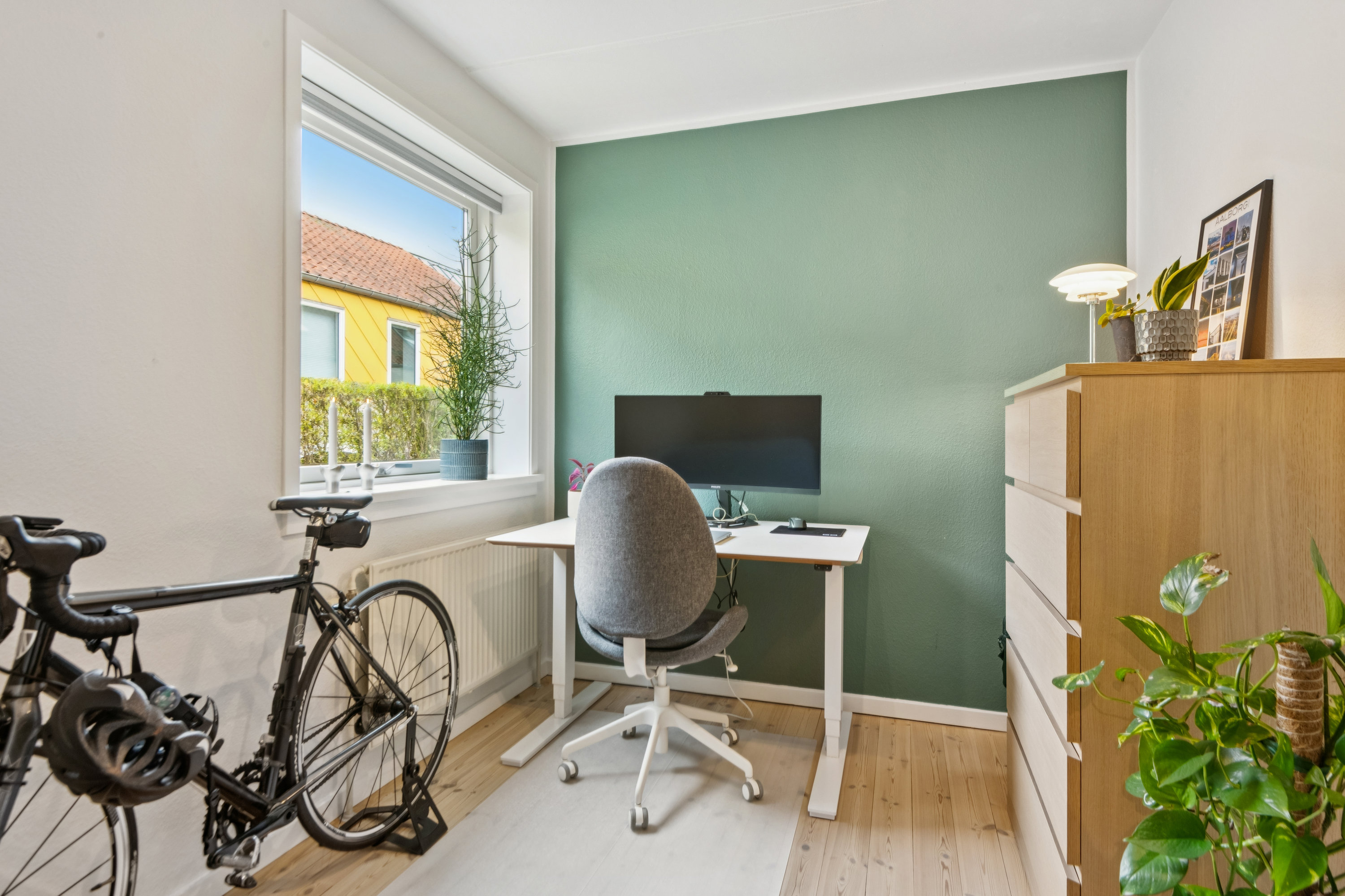 Fremhævet værelse billede i fuldskærmstilstand. Billede af Th. Sauers Vej 52, 9000 Aalborg