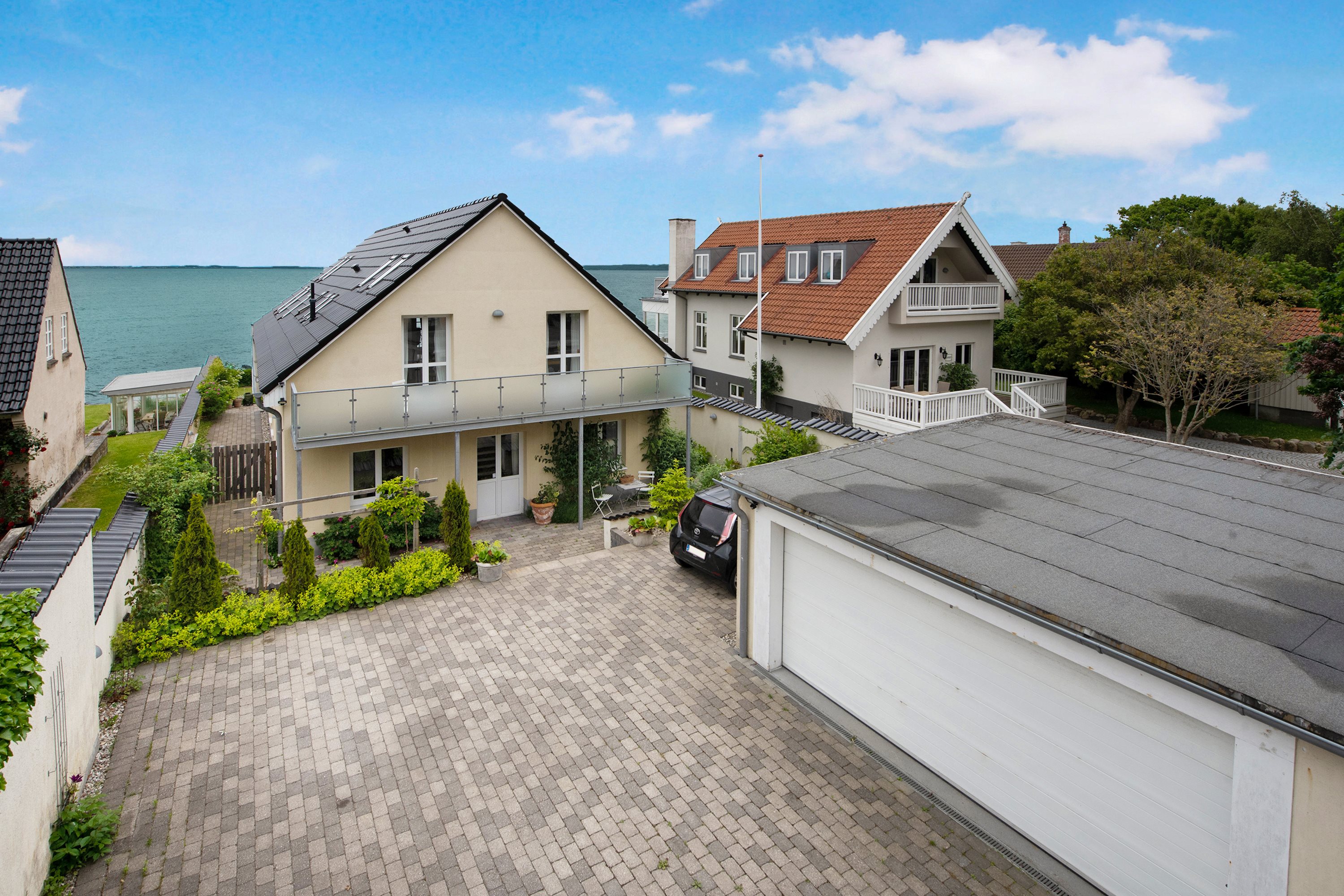 Fremhævet ejendommen billede i fuldskærmstilstand. Billede af Nordre Strandvej 190B, 3140 Ålsgårde