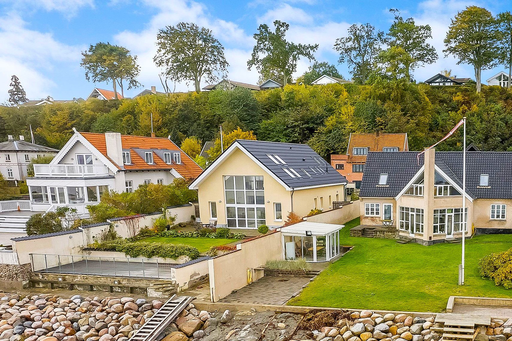 Fremhævet  billede i fuldskærmstilstand. Billede af Nordre Strandvej 190B, 3140 Ålsgårde