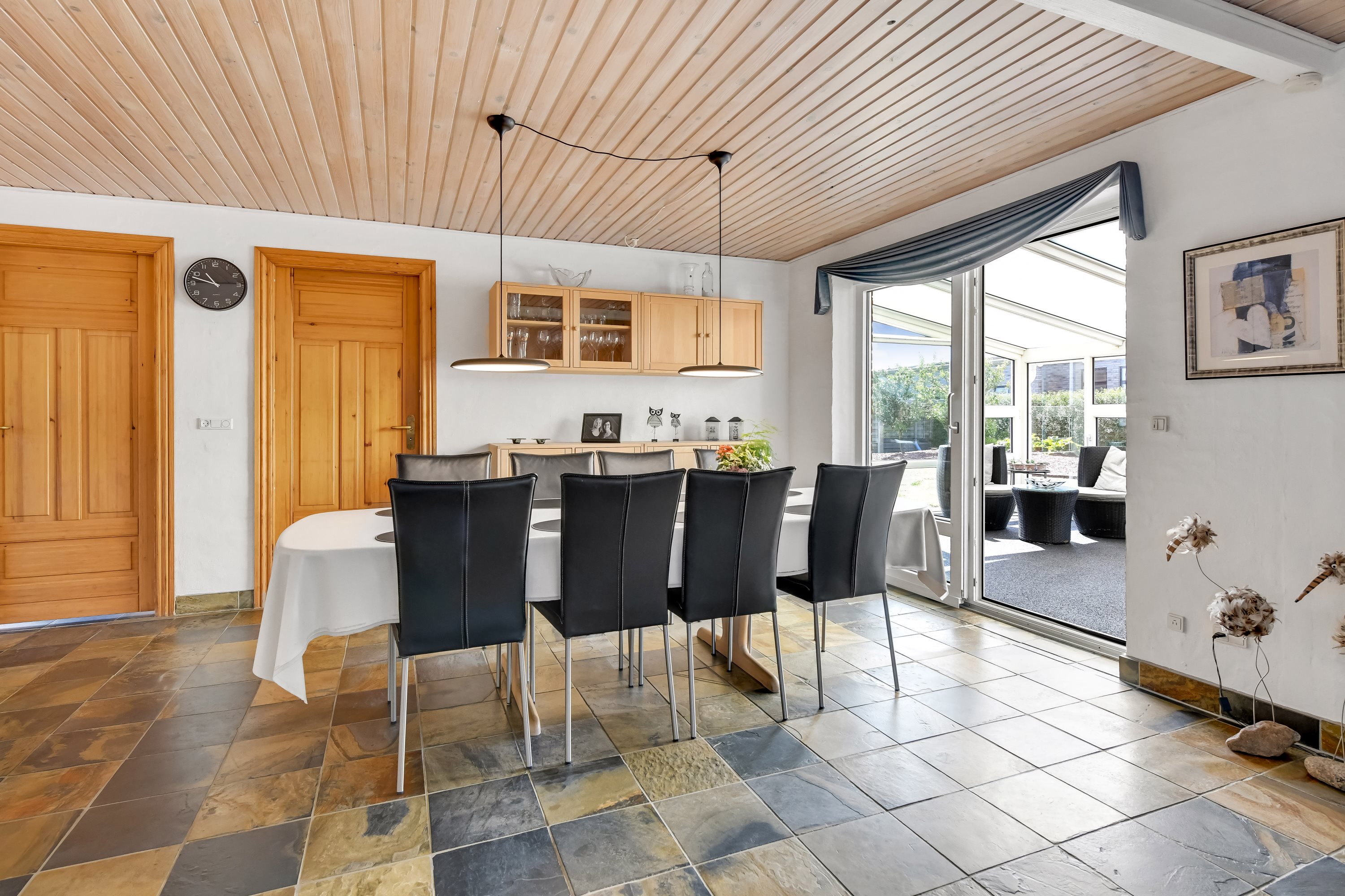 Fremhævet stue billede i fuldskærmstilstand. Billede af Parkvej 81, 6710 Esbjerg V