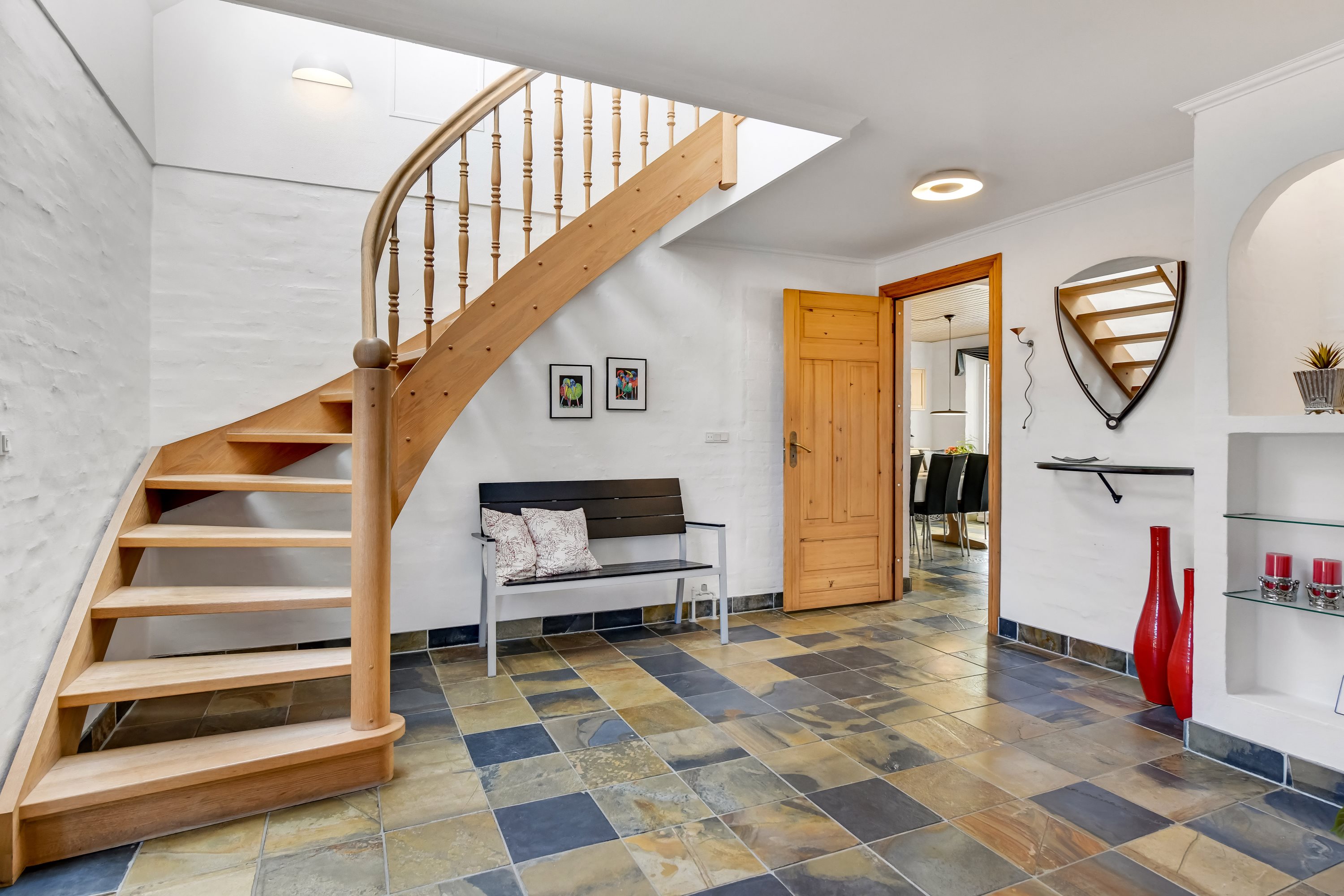 Fremhævet hall billede i fuldskærmstilstand. Billede af Parkvej 81, 6710 Esbjerg V