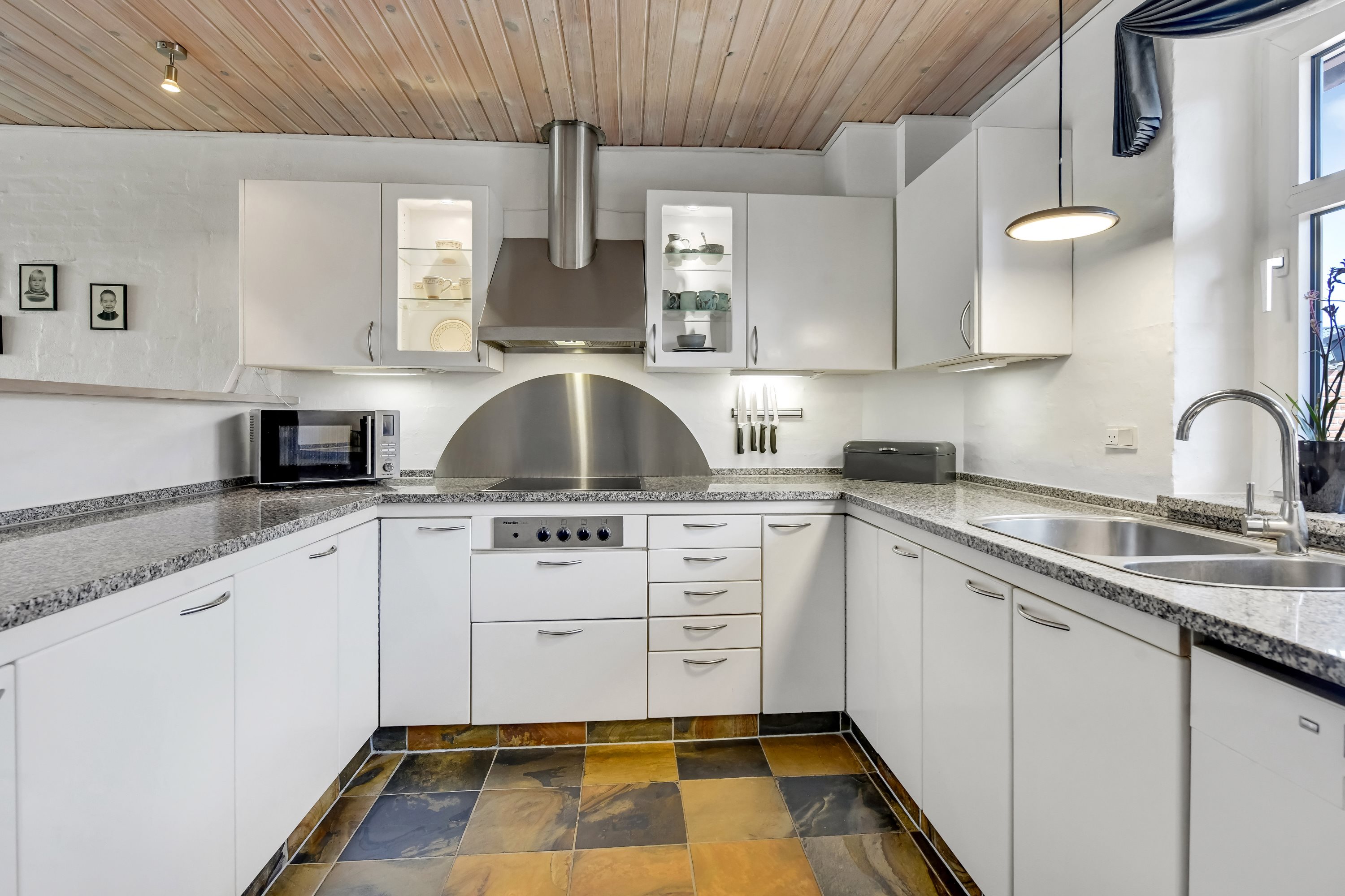 Fremhævet køkken billede i fuldskærmstilstand. Billede af Parkvej 81, 6710 Esbjerg V