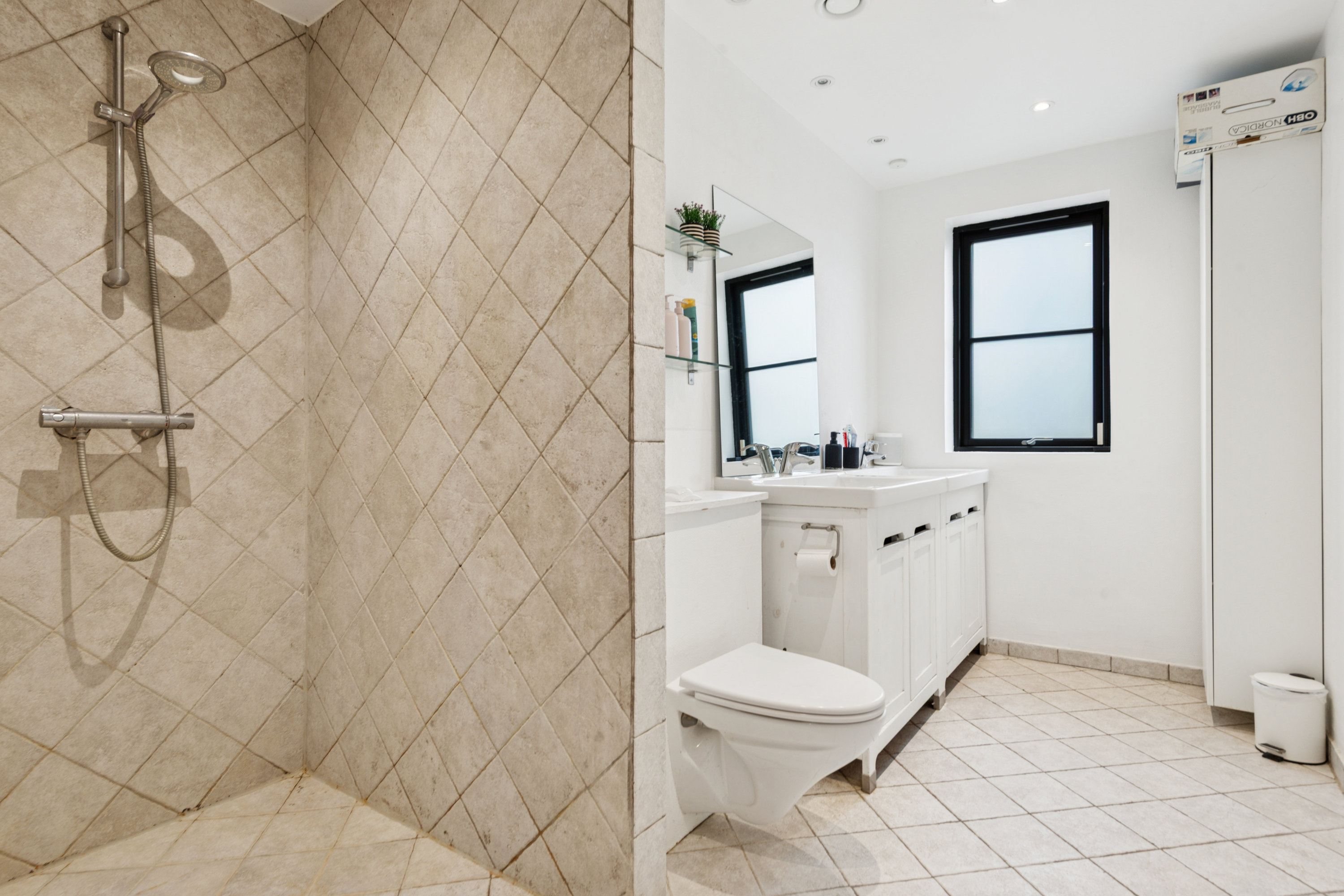 Fremhævet badeværelse billede i fuldskærmstilstand. Billede af Tofteholmen 1, 2690 Karlslunde