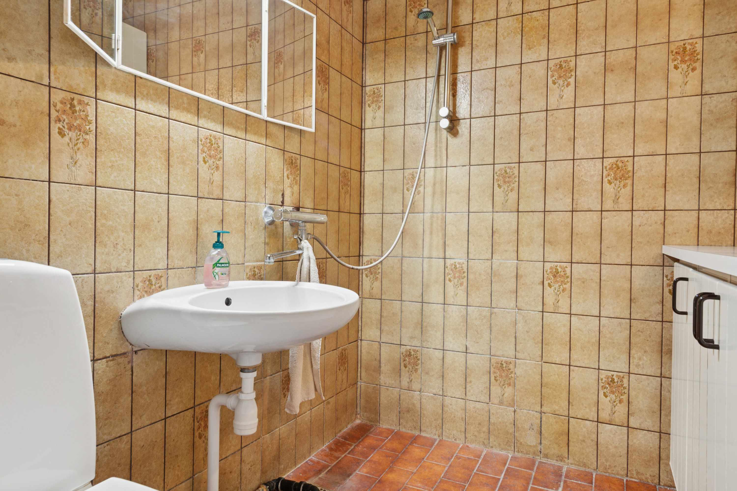 Fremhævet badeværelse billede i fuldskærmstilstand. Billede af Gammelgårds Alle 35, st.. th., 2665 Vallensbæk Strand