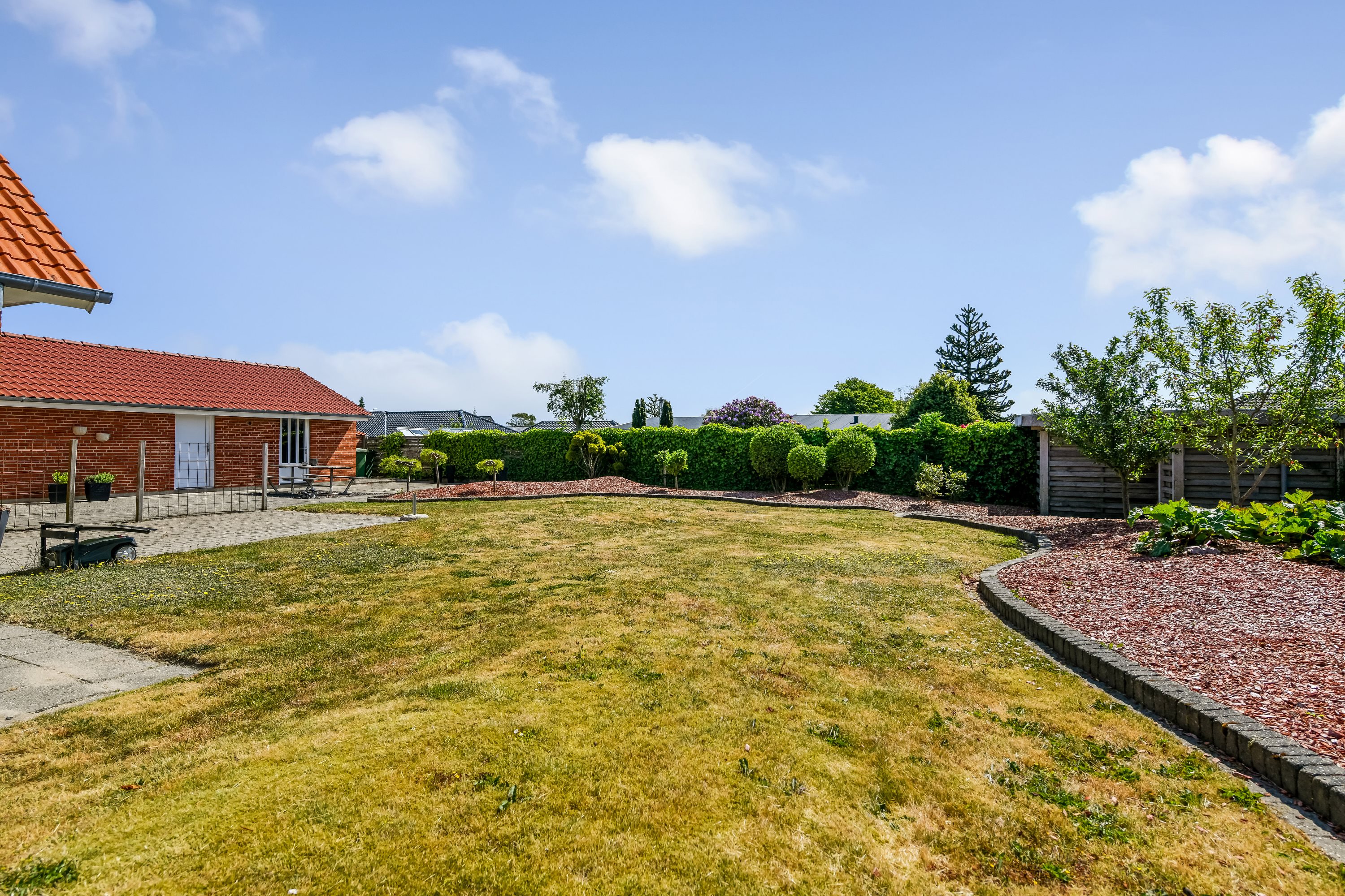 Fremhævet have billede i fuldskærmstilstand. Billede af Parkvej 81, 6710 Esbjerg V