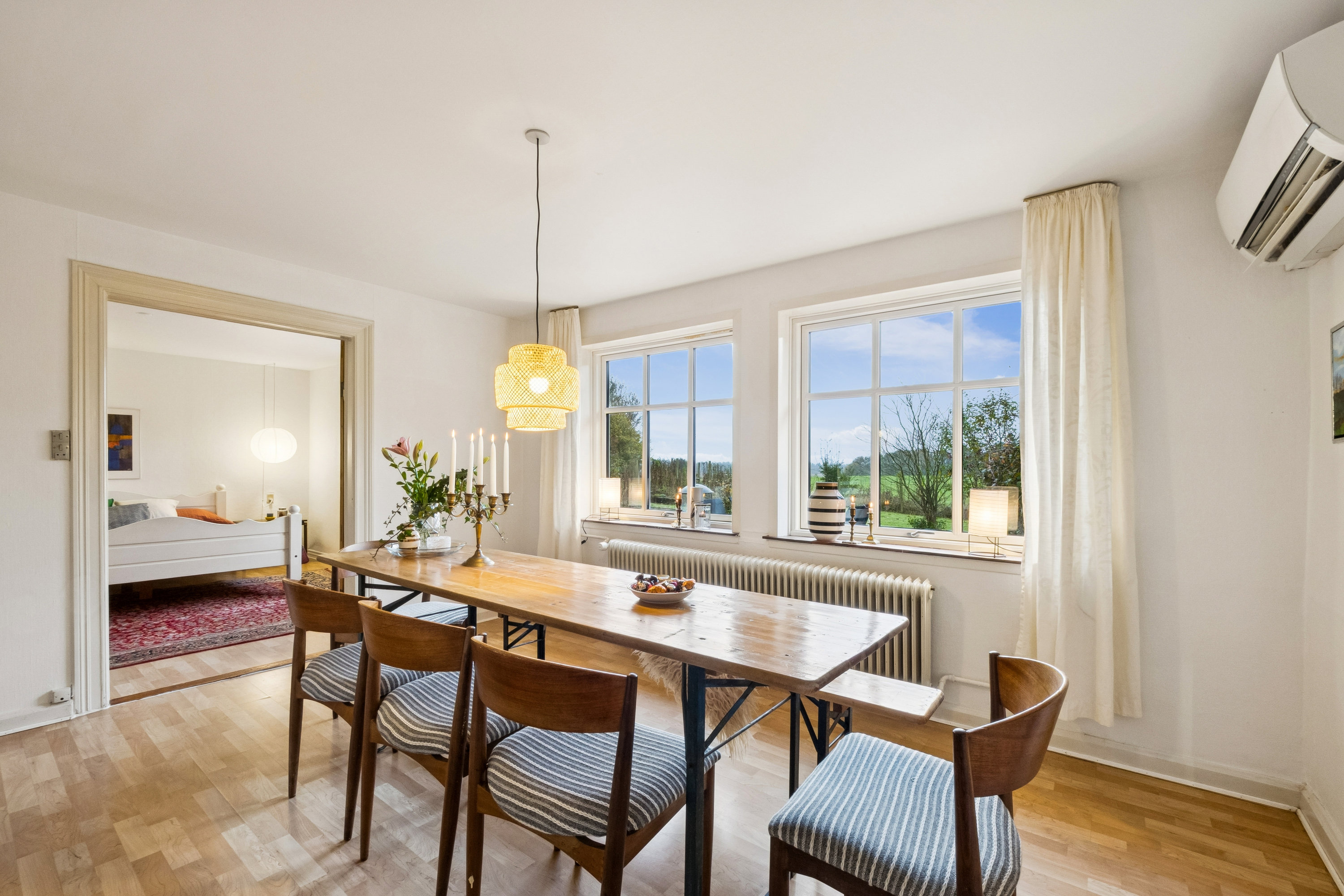 Fremhævet spisestue billede i fuldskærmstilstand. Billede af Fjordkær 129, Vester Jølby, 7950 Erslev