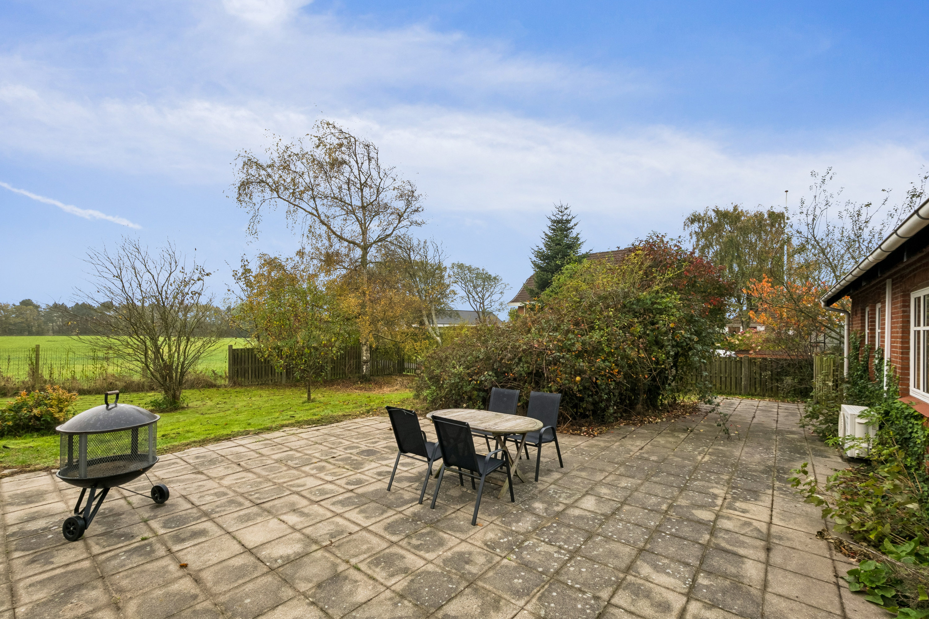 Fremhævet terrasse billede i fuldskærmstilstand. Billede af Fjordkær 129, Vester Jølby, 7950 Erslev