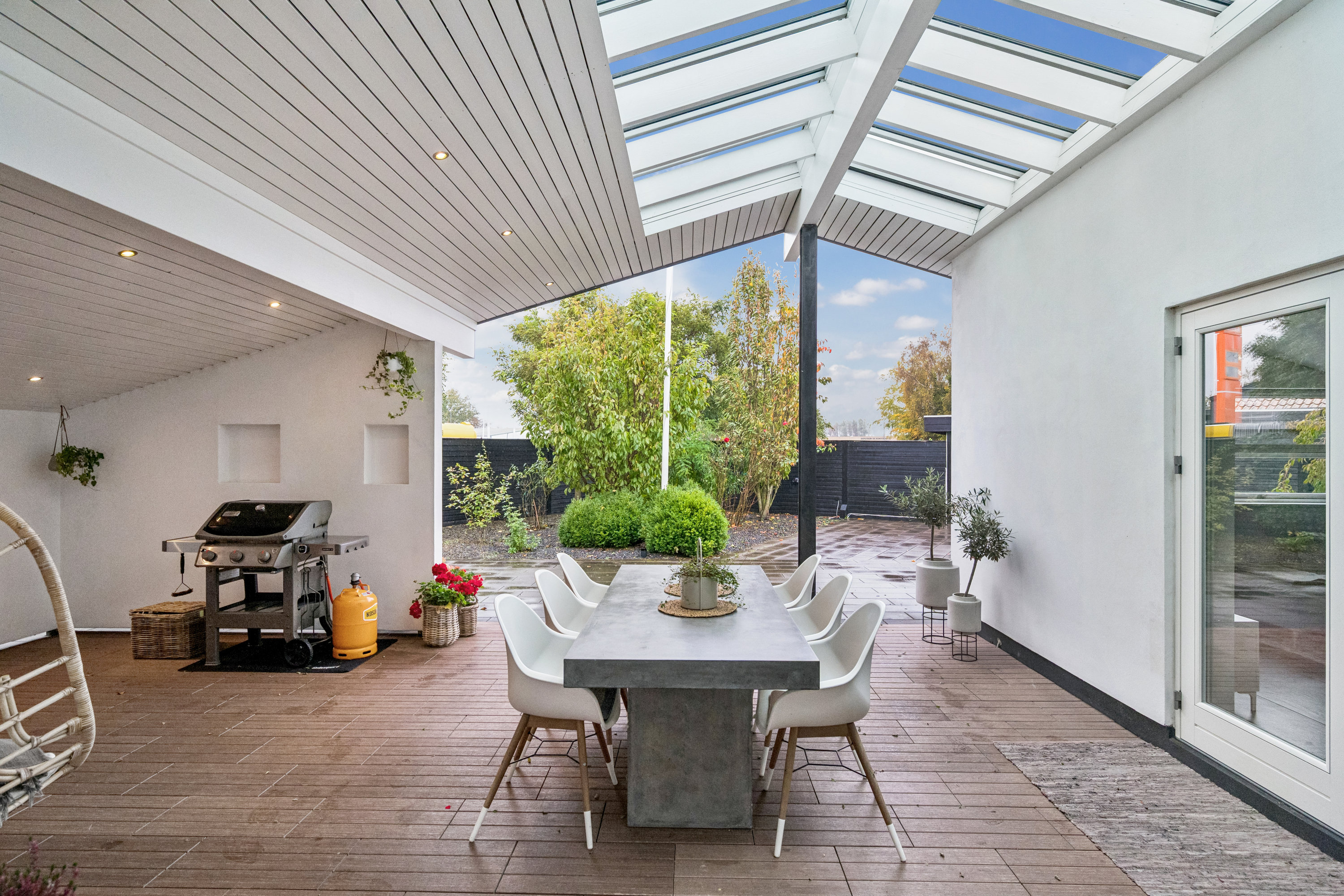 Fremhævet terrasse billede i fuldskærmstilstand. Billede af Lystrupvej 52, 8240 Risskov