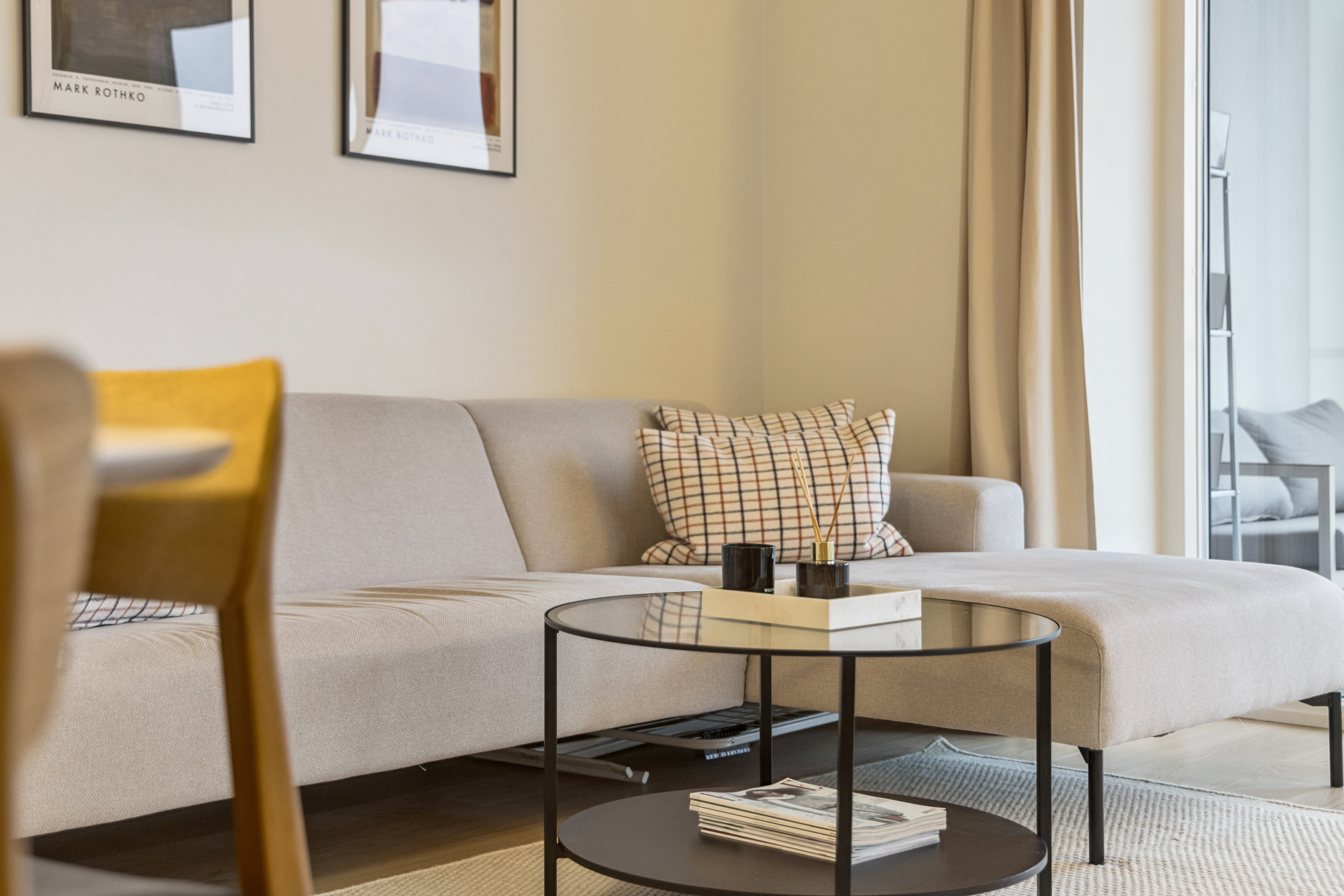 Fremhævet stue billede i fuldskærmstilstand. Billede af Julius Posselts Vej 3A, 6. 3., 9400 Nørresundby