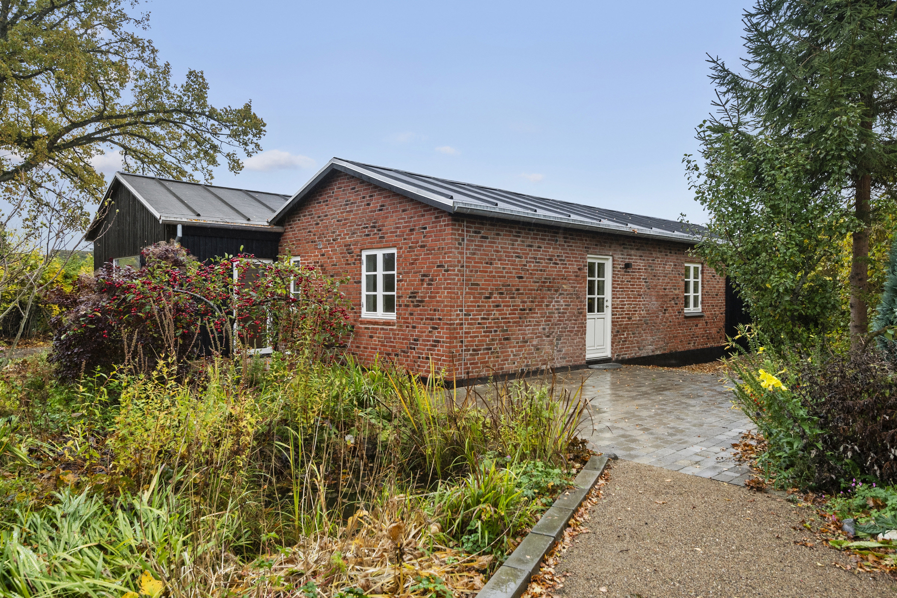 Miniaturebillede 1: ejendommen. Billede af Villavej 5, Hou, 8300 Odder