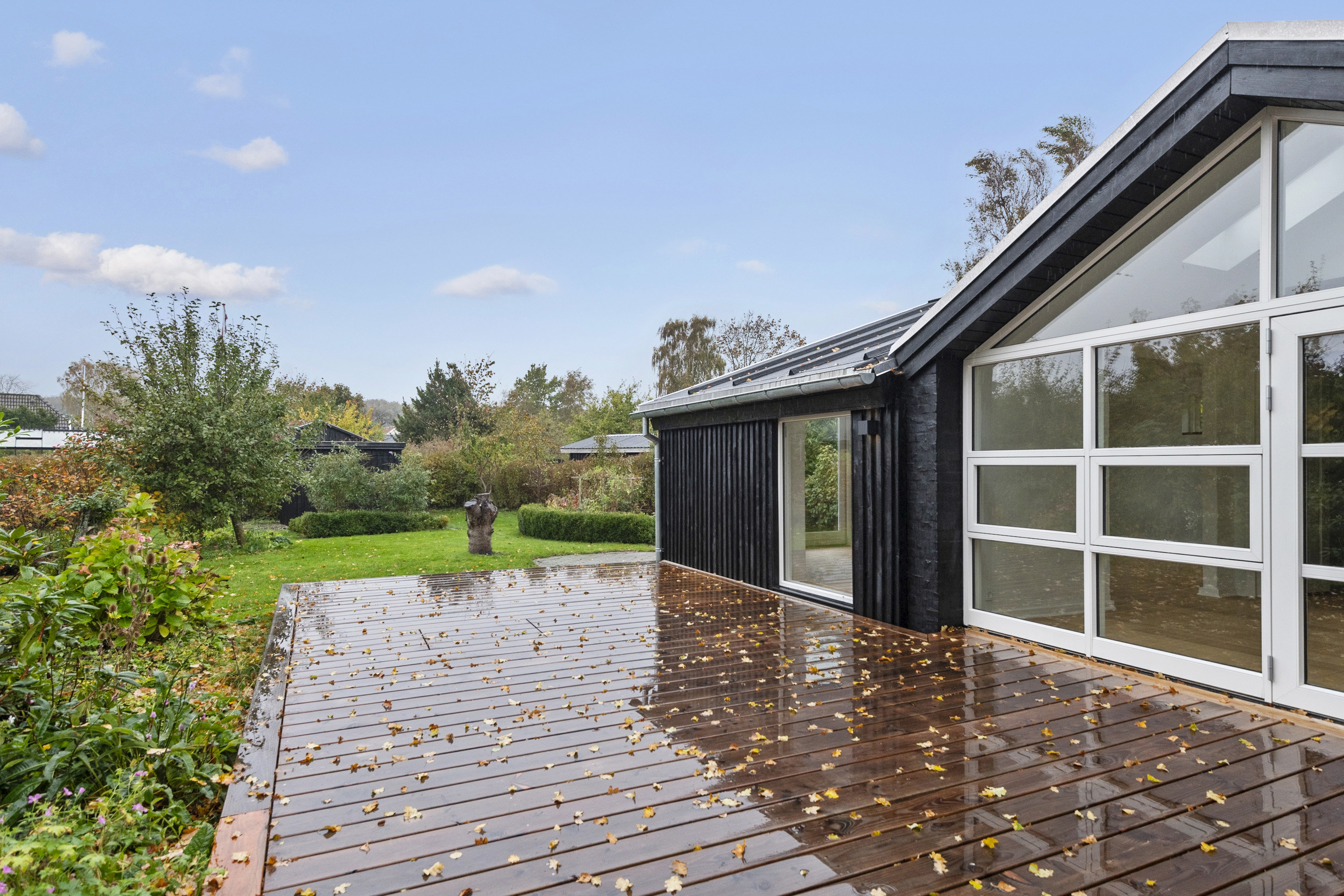 Fremhævet ejendommen billede i fuldskærmstilstand. Billede af Villavej 5, Hou, 8300 Odder