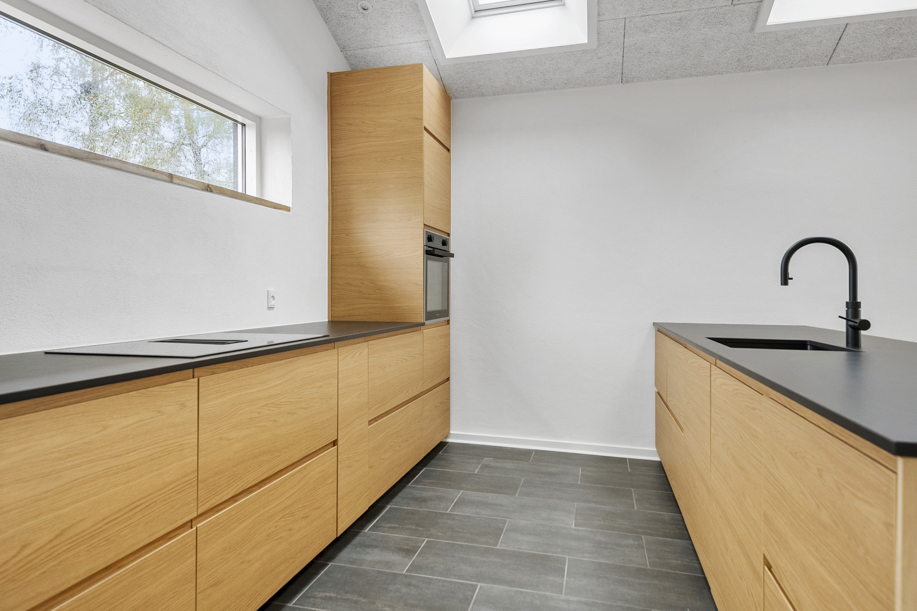 Fremhævet køkken billede i fuldskærmstilstand. Billede af Villavej 5, Hou, 8300 Odder