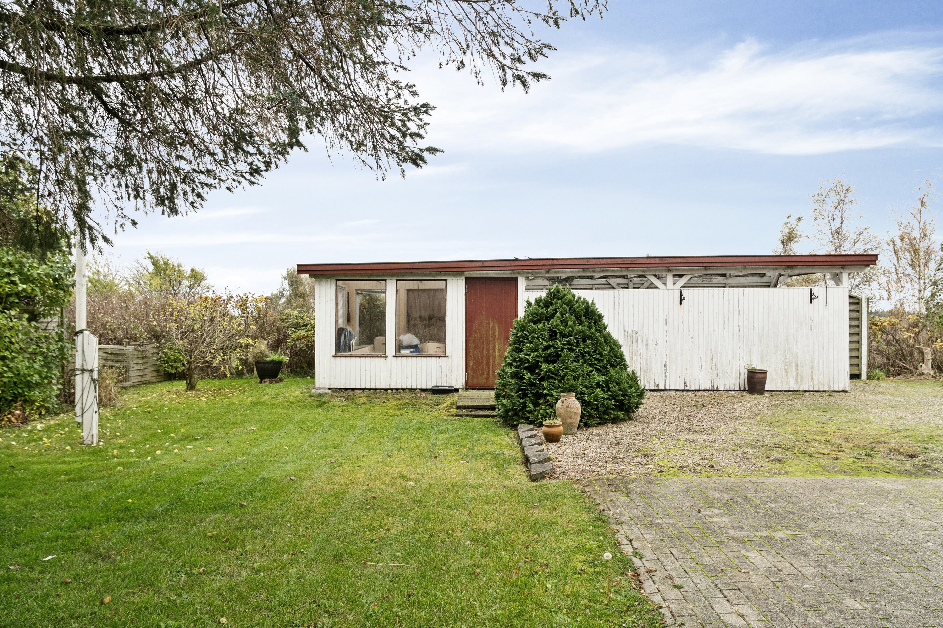 Fremhævet set fra haven billede i fuldskærmstilstand. Billede af Gudmindrup Mosevej 1, Gudmindrup, 4573 Højby