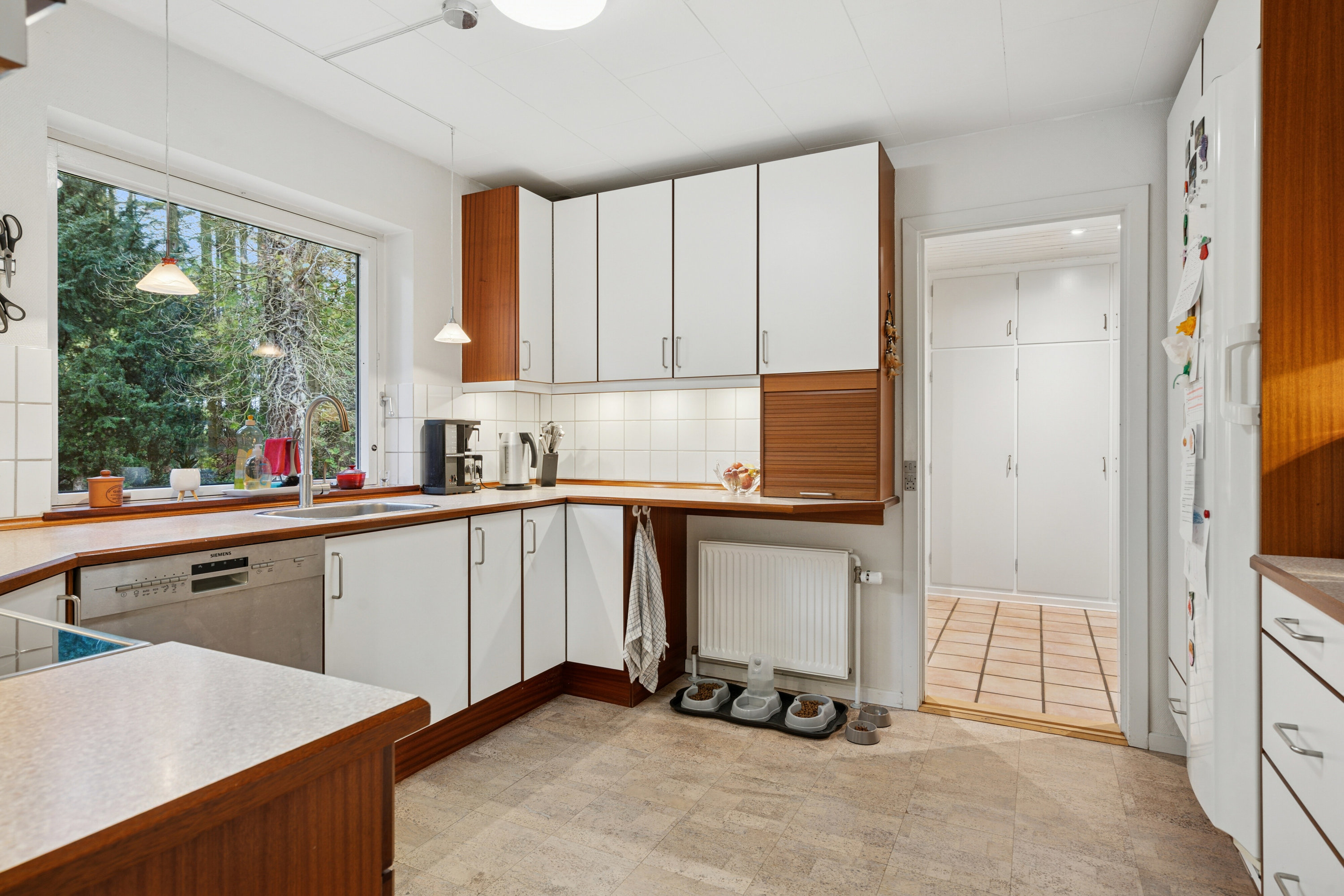 Fremhævet køkken billede i fuldskærmstilstand. Billede af Gl Skolevej 17, Askov, 4733 Tappernøje