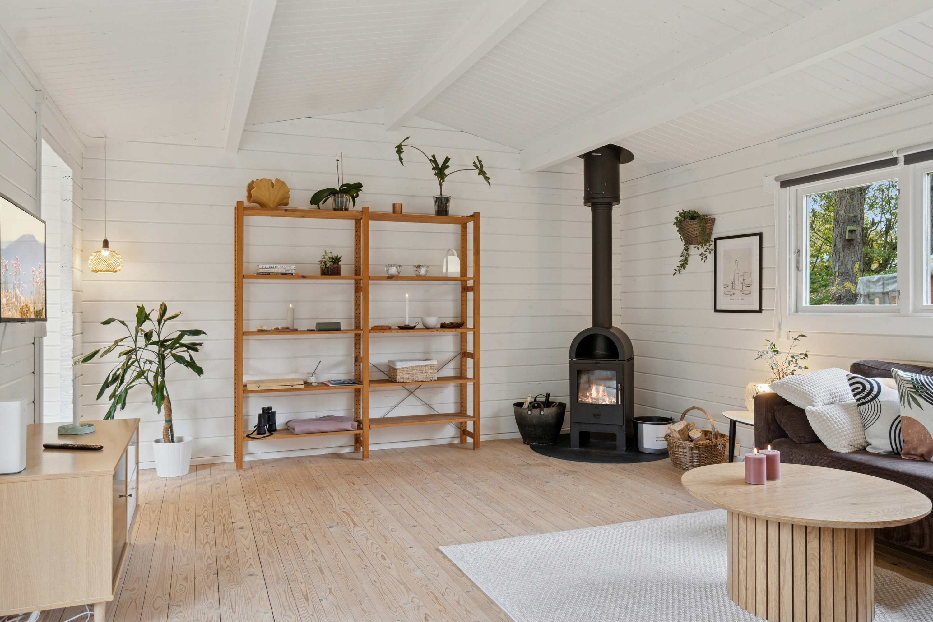 Fremhævet stue billede i fuldskærmstilstand. Billede af Udmarken 13, 4400 Kalundborg