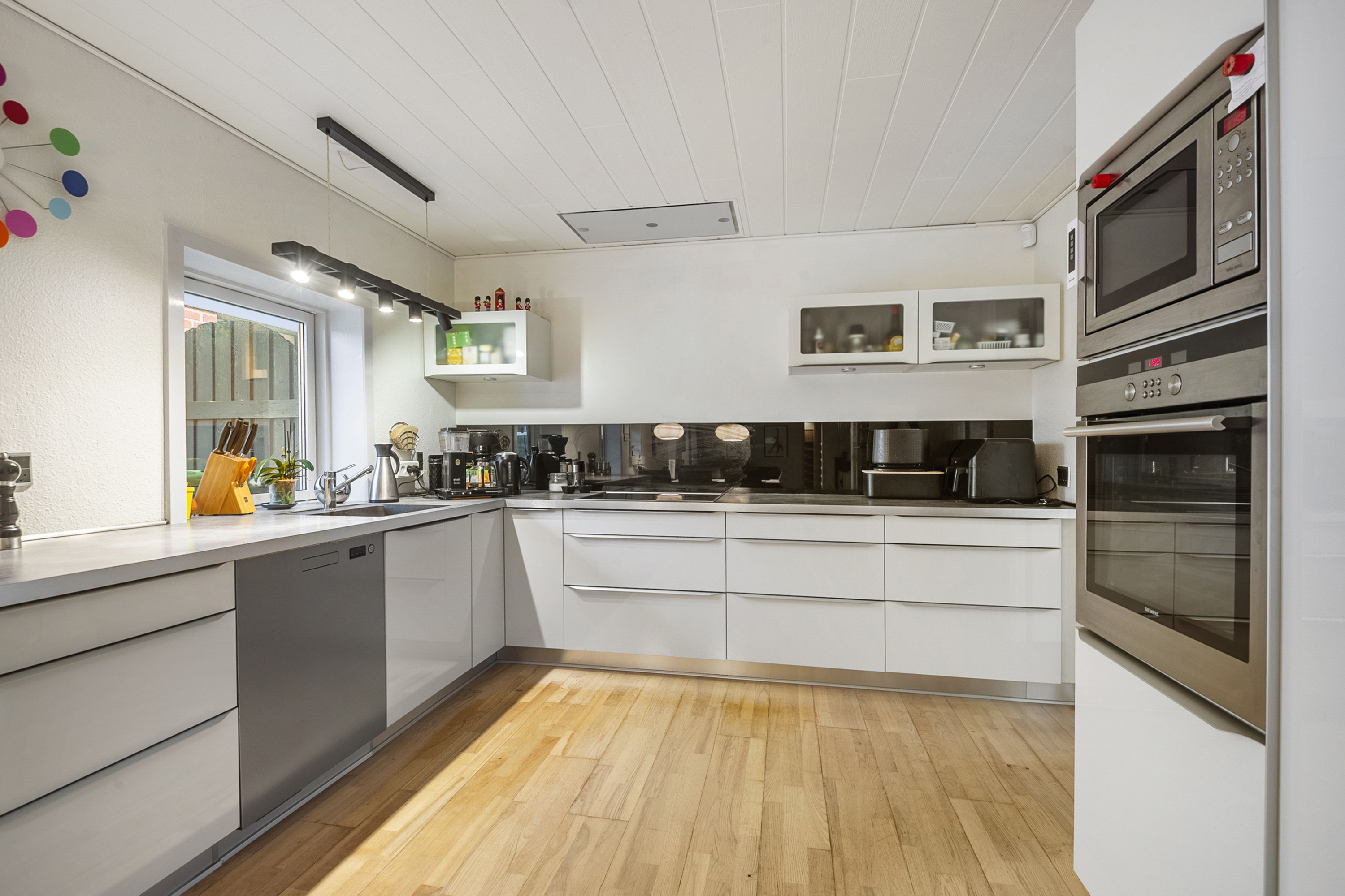 Fremhævet køkken billede i fuldskærmstilstand. Billede af Saturnvænget 2, 6710 Esbjerg V