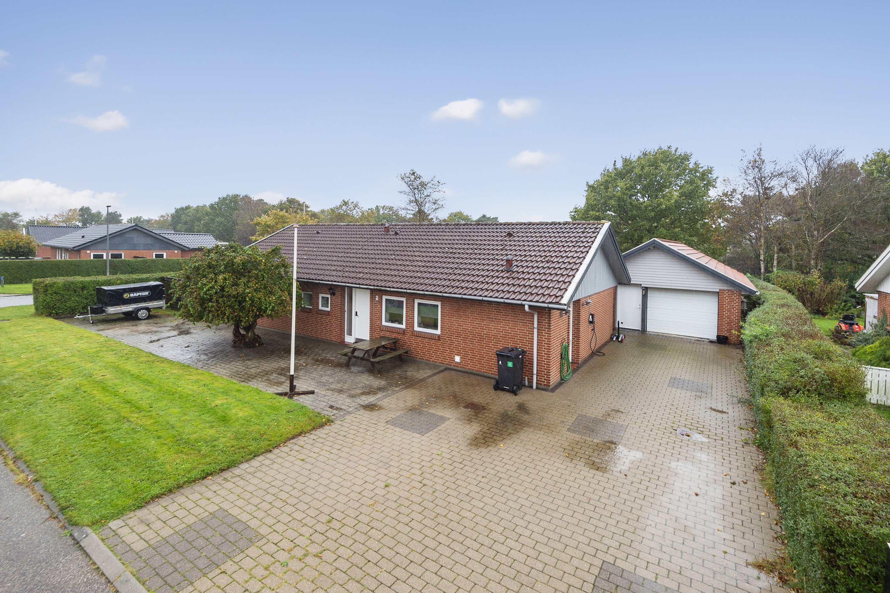 Miniaturebillede 1: ejendommen. Billede af Saturnvænget 2, 6710 Esbjerg V