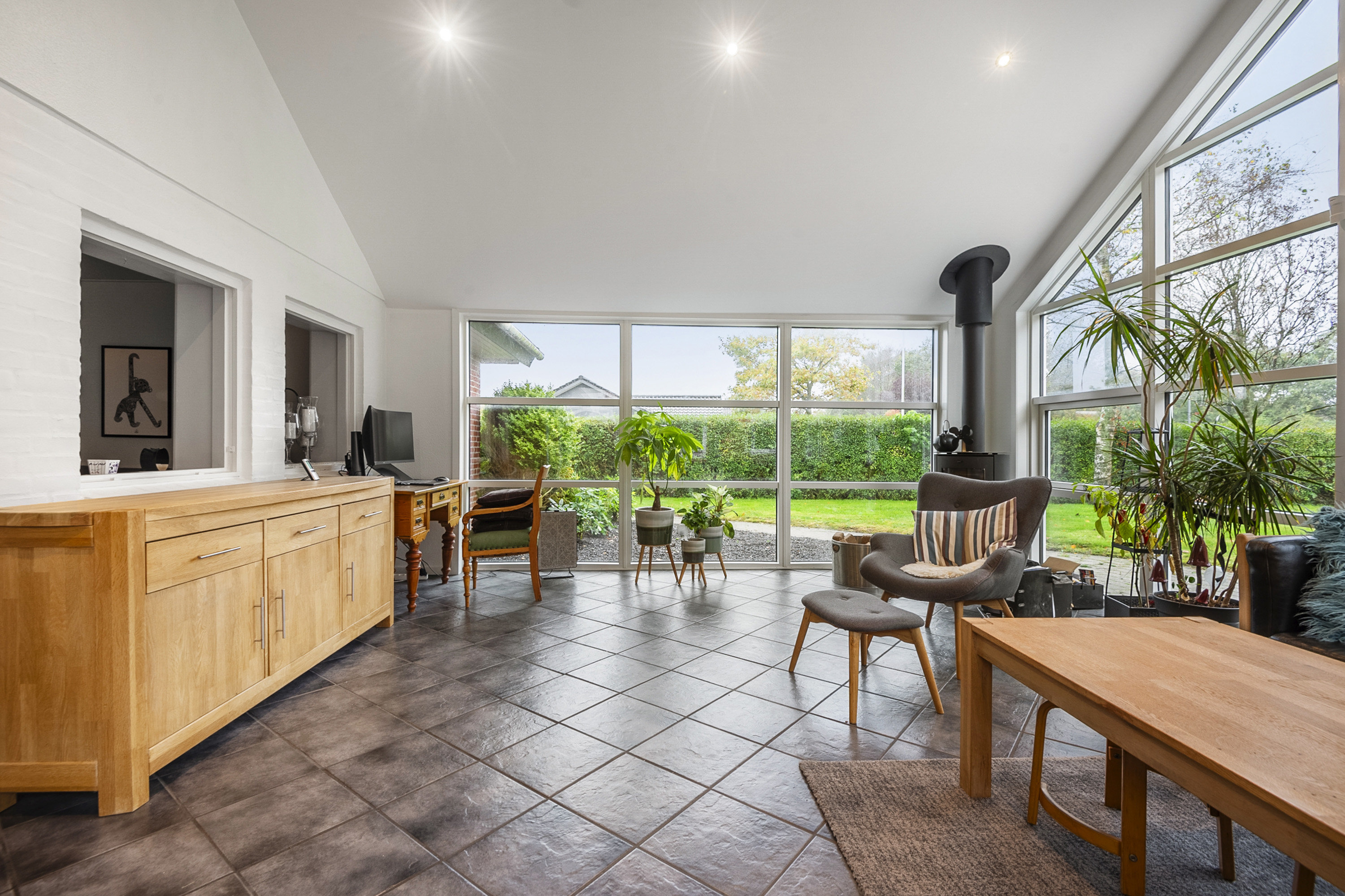 Fremhævet stue billede i fuldskærmstilstand. Billede af Saturnvænget 2, 6710 Esbjerg V