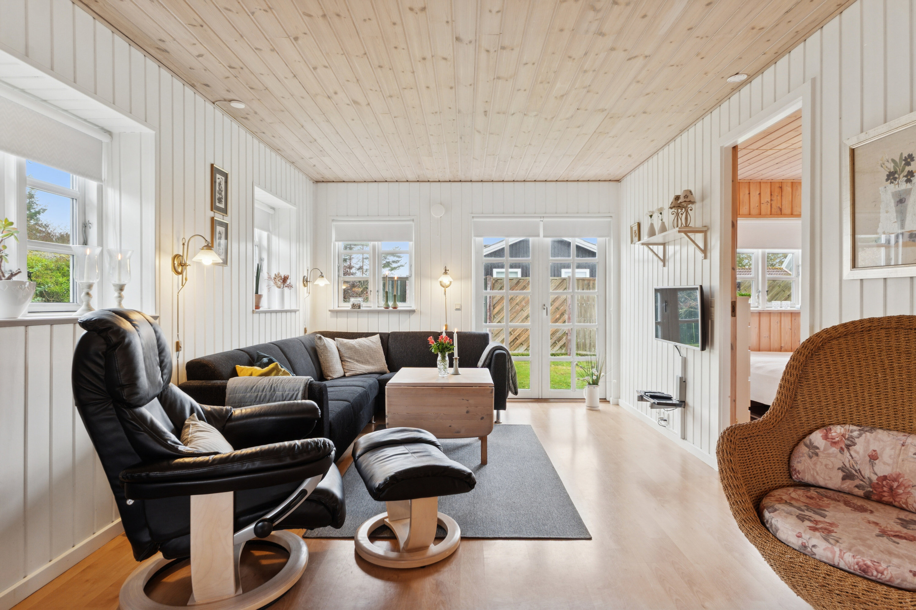 Fremhævet stue billede i fuldskærmstilstand. Billede af Ved Bækken 7, Hasmark Strand, 5450 Otterup