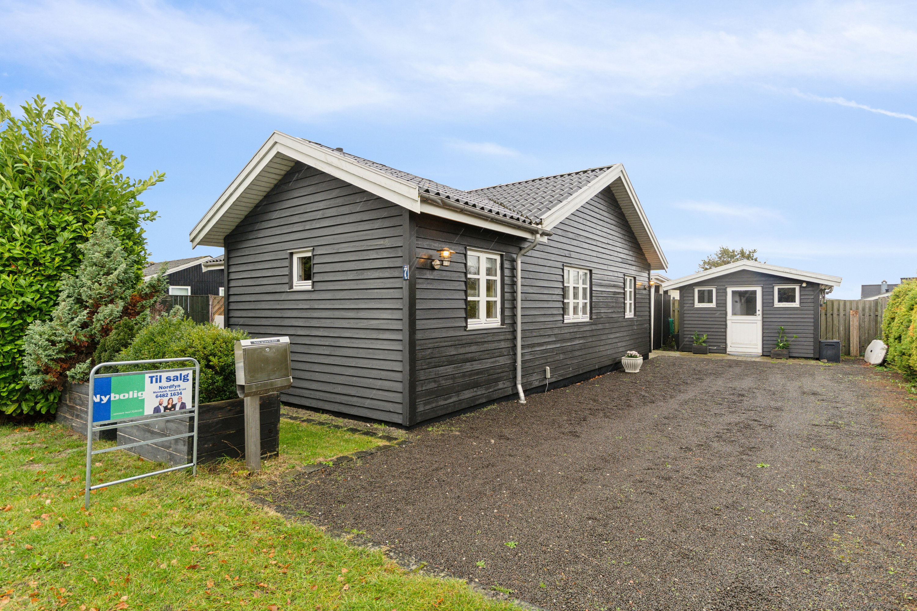 Fremhævet set fra vejen billede i fuldskærmstilstand. Billede af Ved Bækken 7, Hasmark Strand, 5450 Otterup