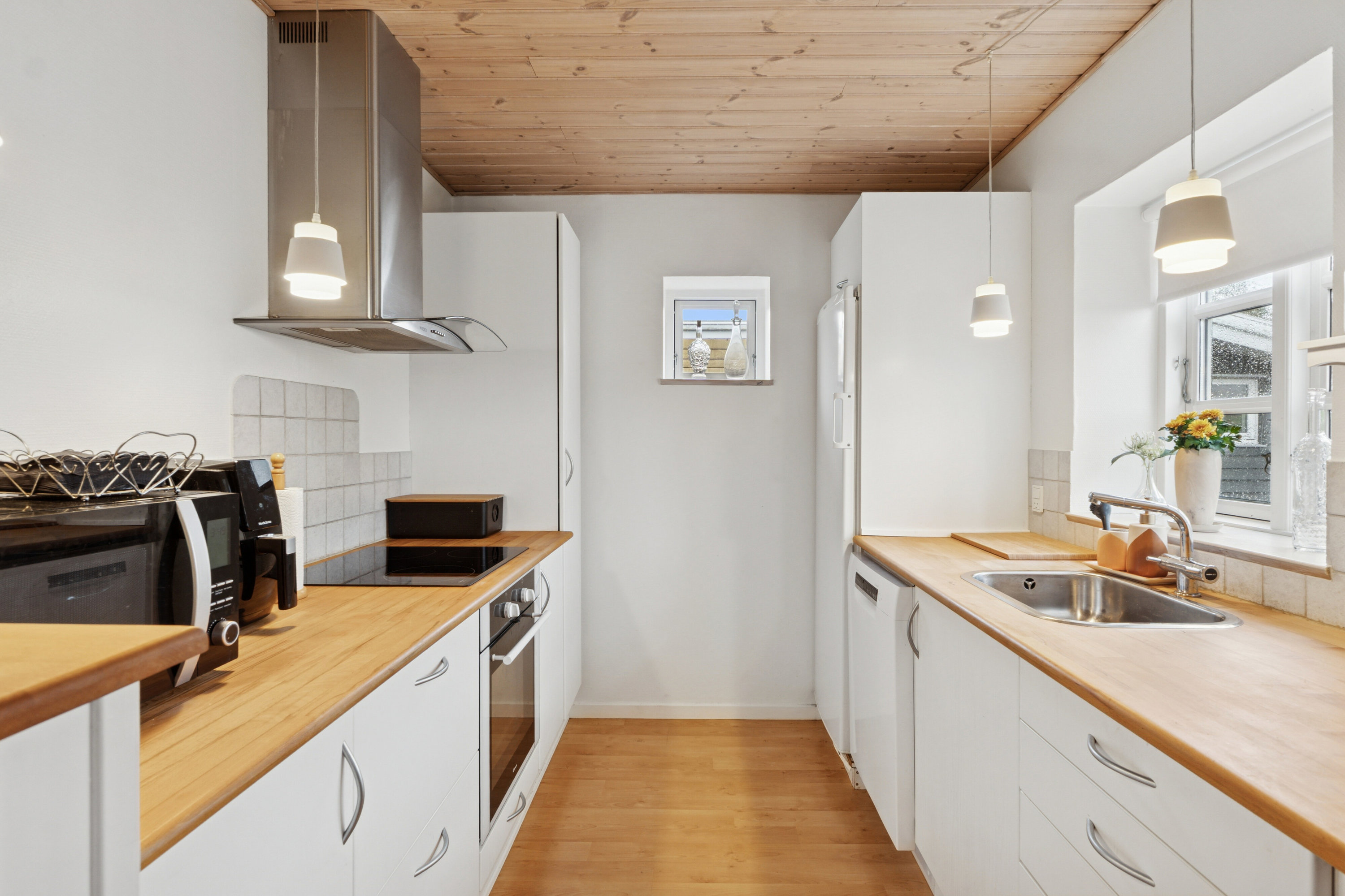 Miniaturebillede 1: køkken. Billede af Ved Bækken 7, Hasmark Strand, 5450 Otterup