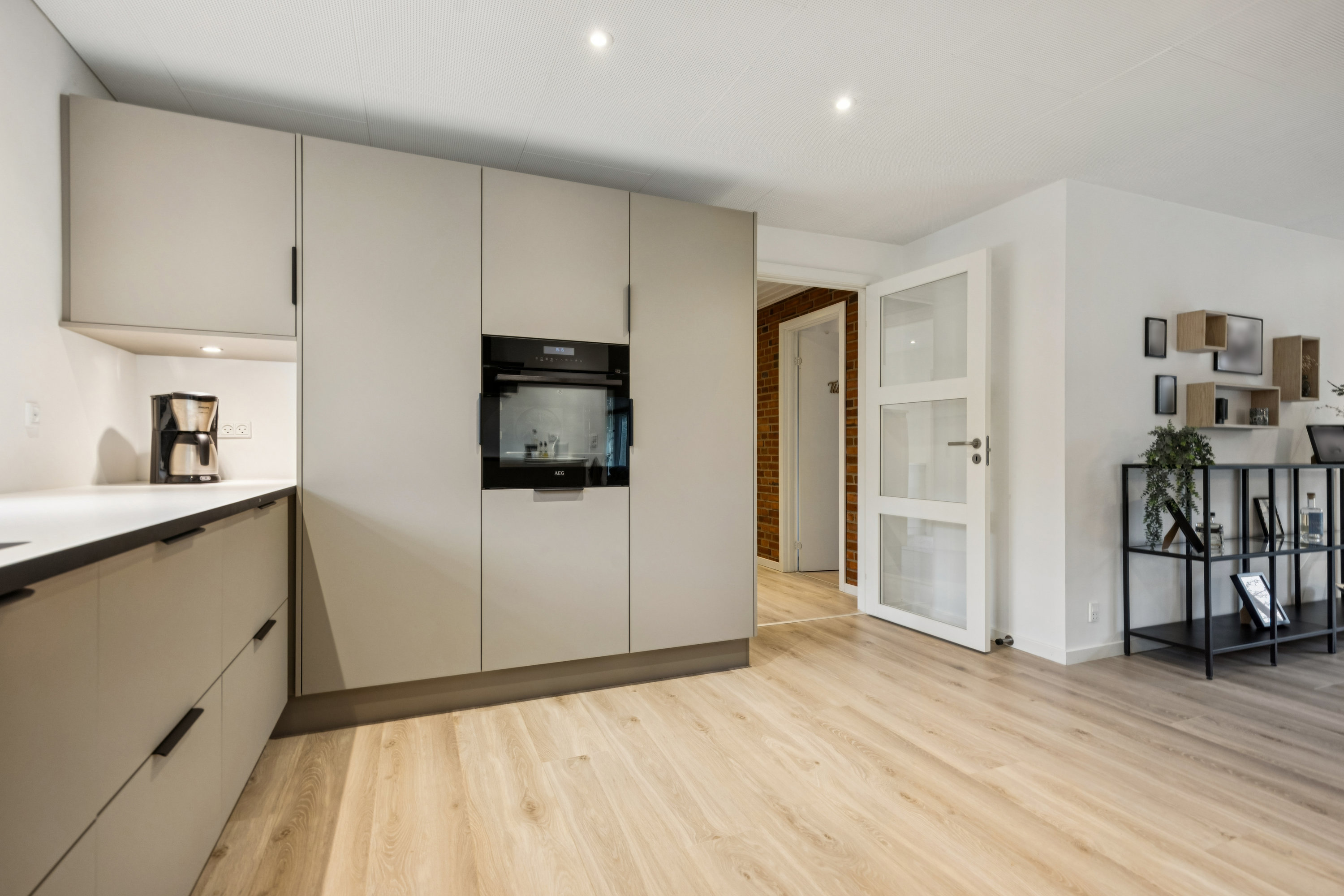 Fremhævet køkken billede i fuldskærmstilstand. Billede af Østermarken 31, 9320 Hjallerup