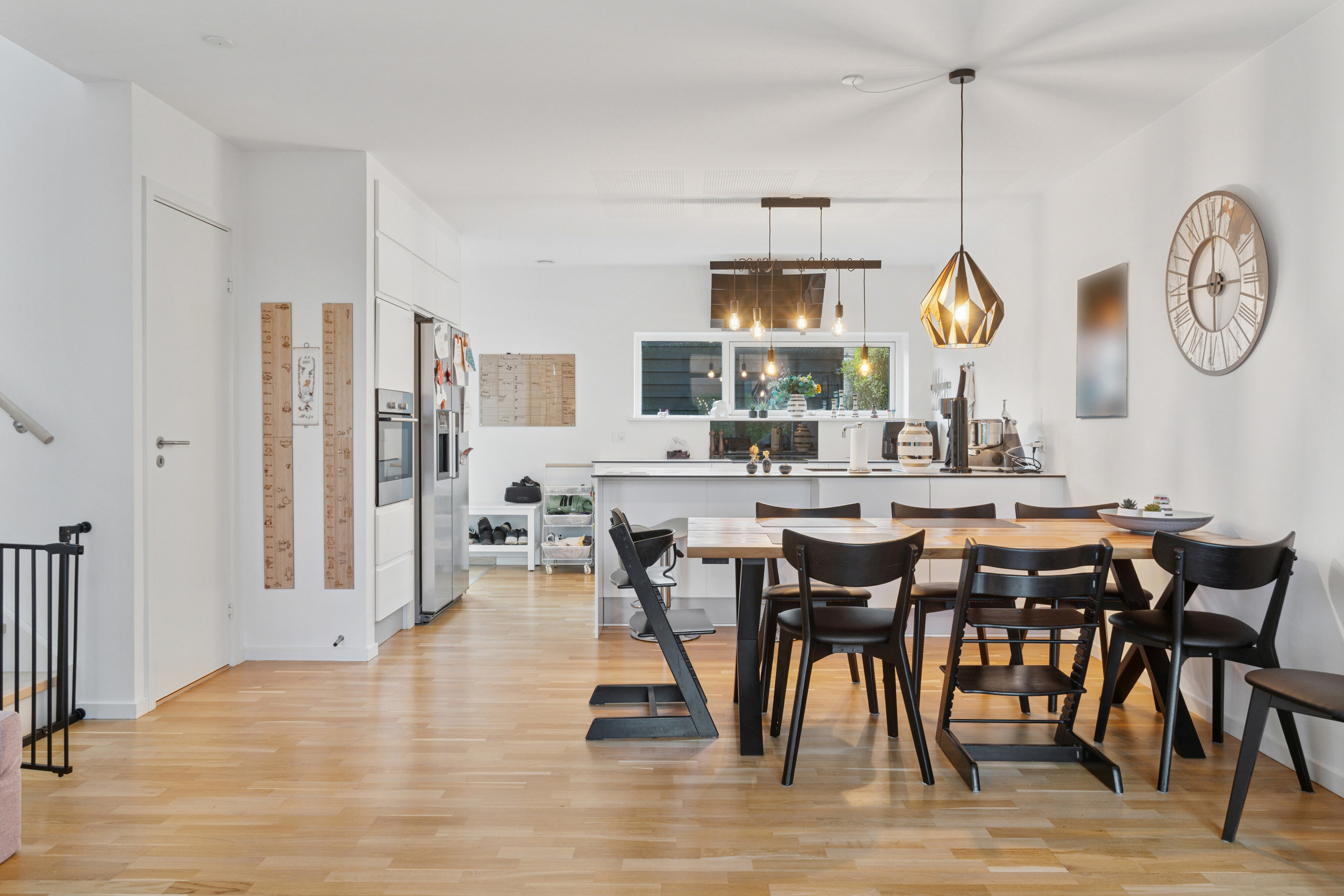 Fremhævet stue billede i fuldskærmstilstand. Billede af Trankær Mosevej 100, 8310 Tranbjerg J