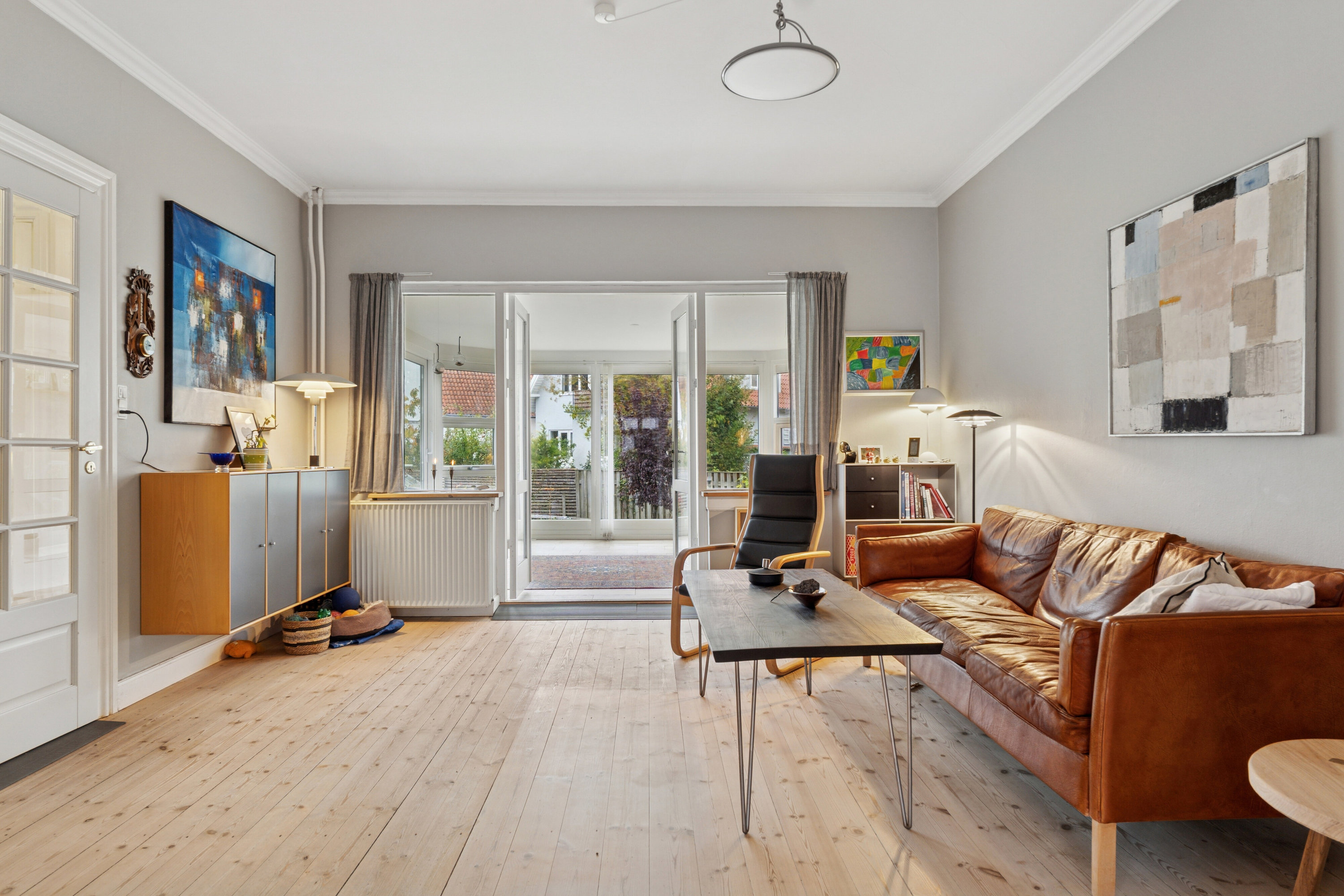 Fremhævet stue billede i fuldskærmstilstand. Billede af Moltkesvej 7, 5000 Odense C