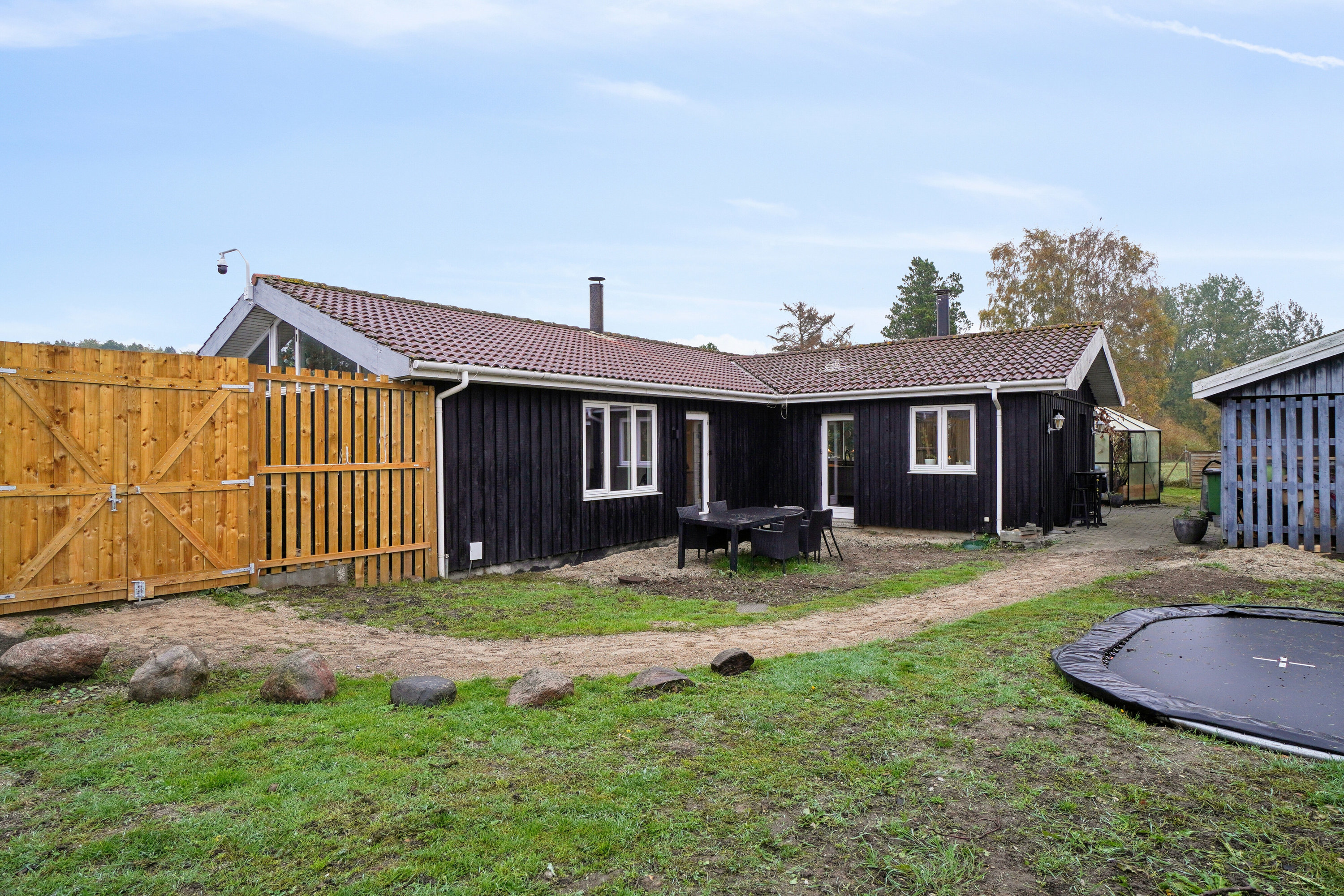 Miniaturebillede 1: set fra vejen. Billede af Lupinvej 36, 4040 Jyllinge