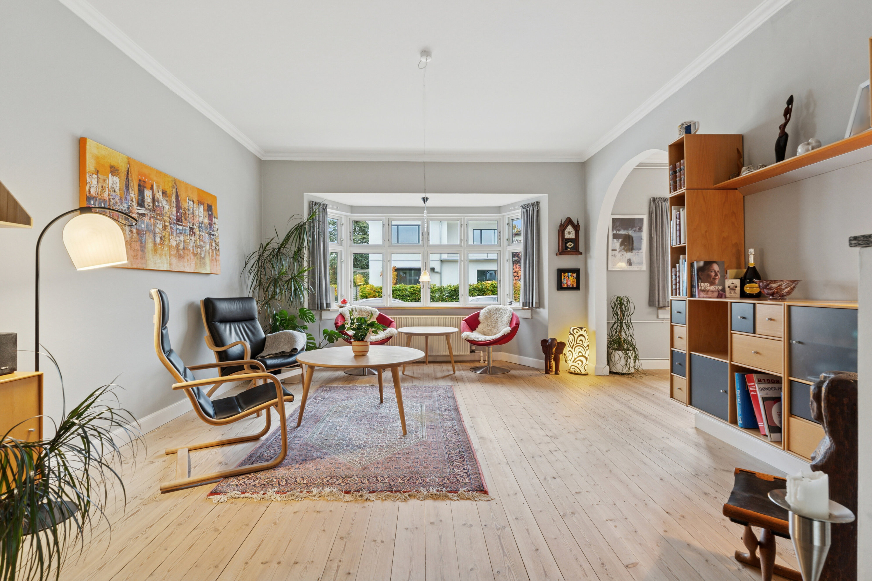 Fremhævet stue billede i fuldskærmstilstand. Billede af Moltkesvej 7, 5000 Odense C