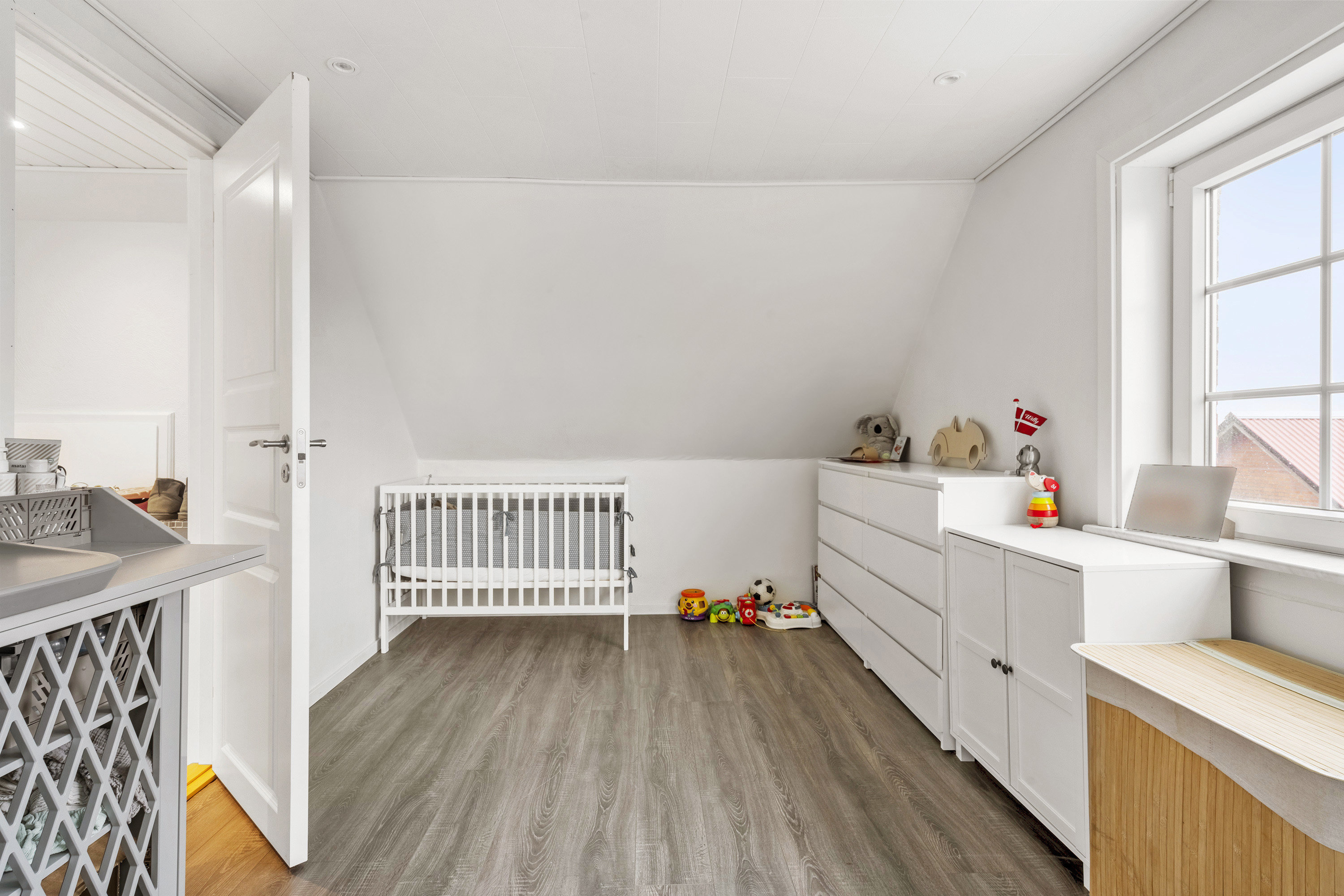 Fremhævet soveværelse billede i fuldskærmstilstand. Billede af Kirkebakken 4, Horne, 6800 Varde