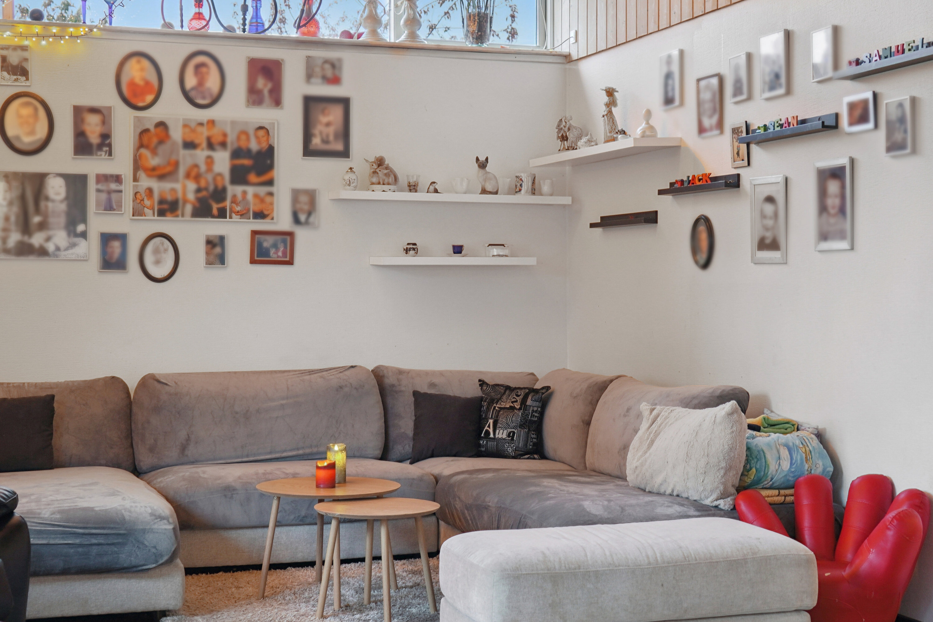 Fremhævet stue billede i fuldskærmstilstand. Billede af Lupinvej 36, 4040 Jyllinge