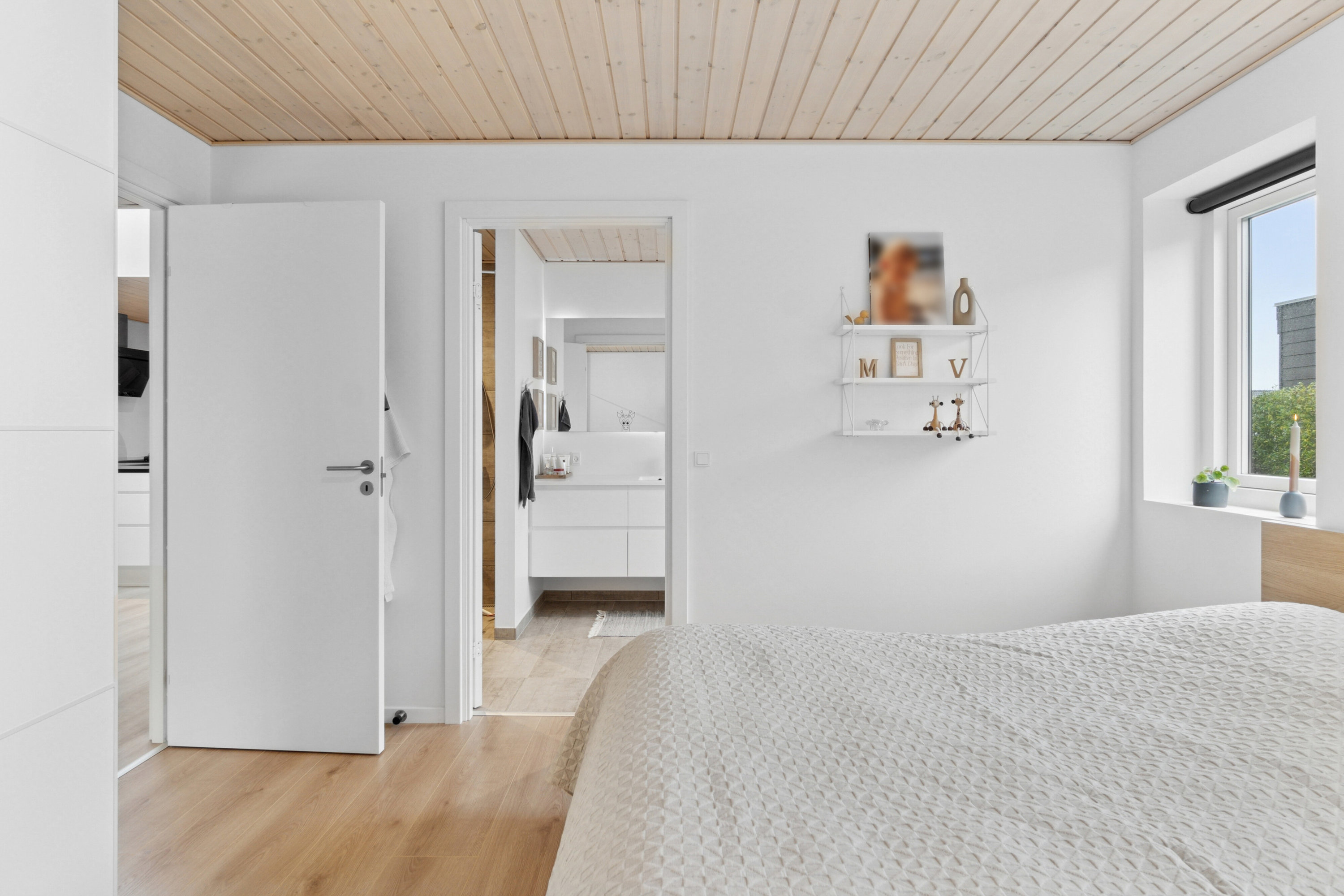 Fremhævet soveværelse billede i fuldskærmstilstand. Billede af Buskelundengen 9, 8600 Silkeborg