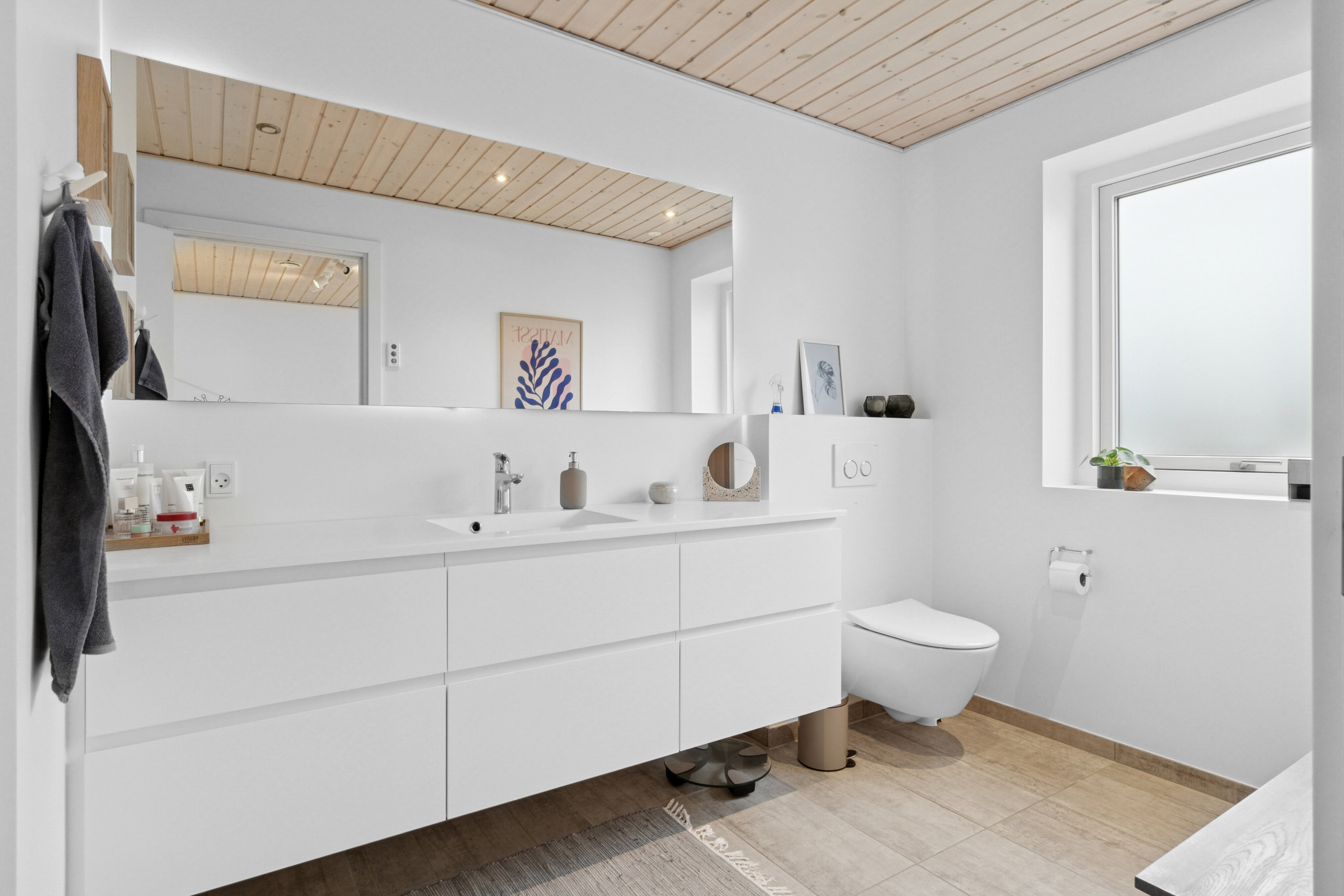 Fremhævet badeværelse billede i fuldskærmstilstand. Billede af Buskelundengen 9, 8600 Silkeborg