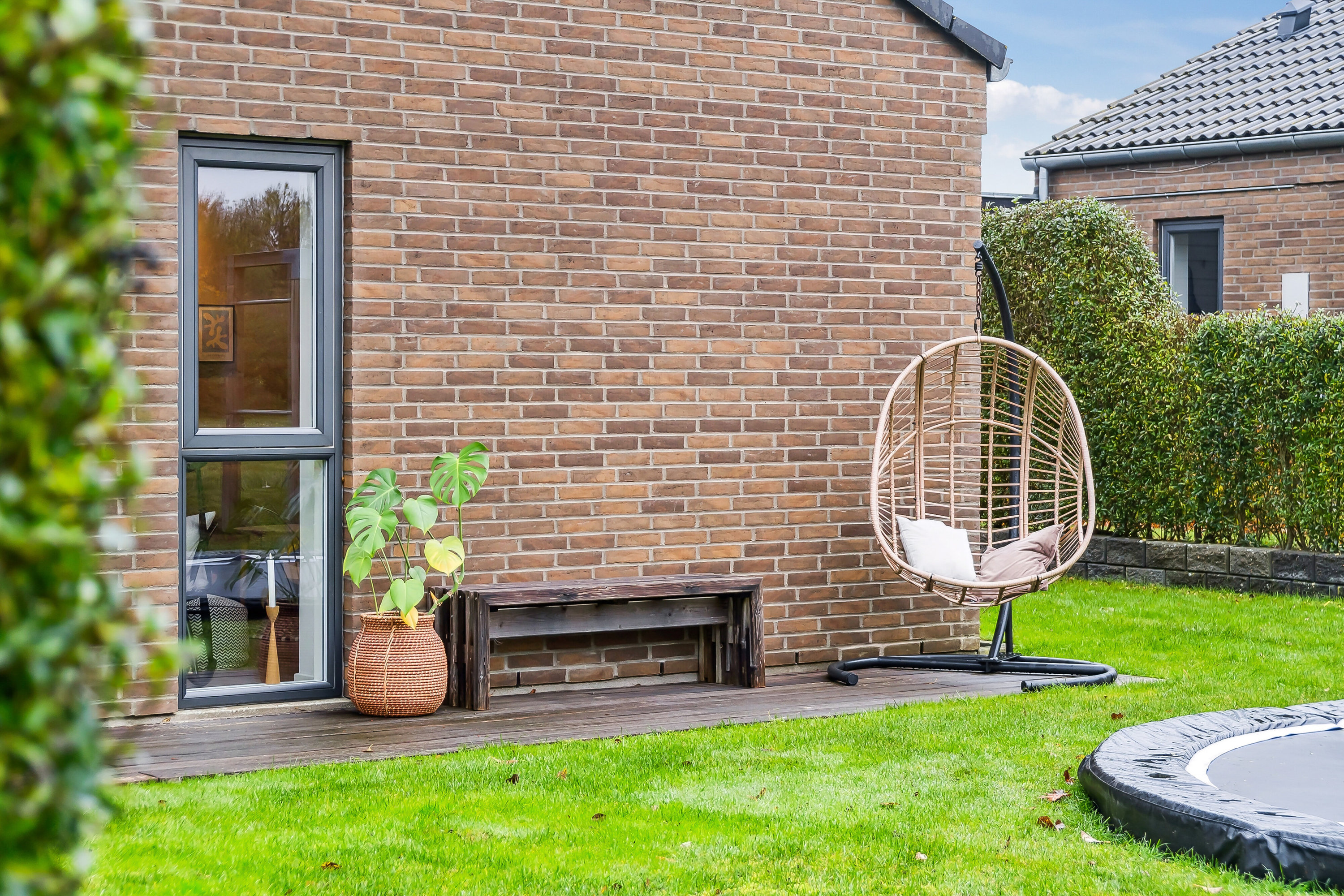 Fremhævet udendørs billede i fuldskærmstilstand. Billede af Buskelundengen 9, 8600 Silkeborg