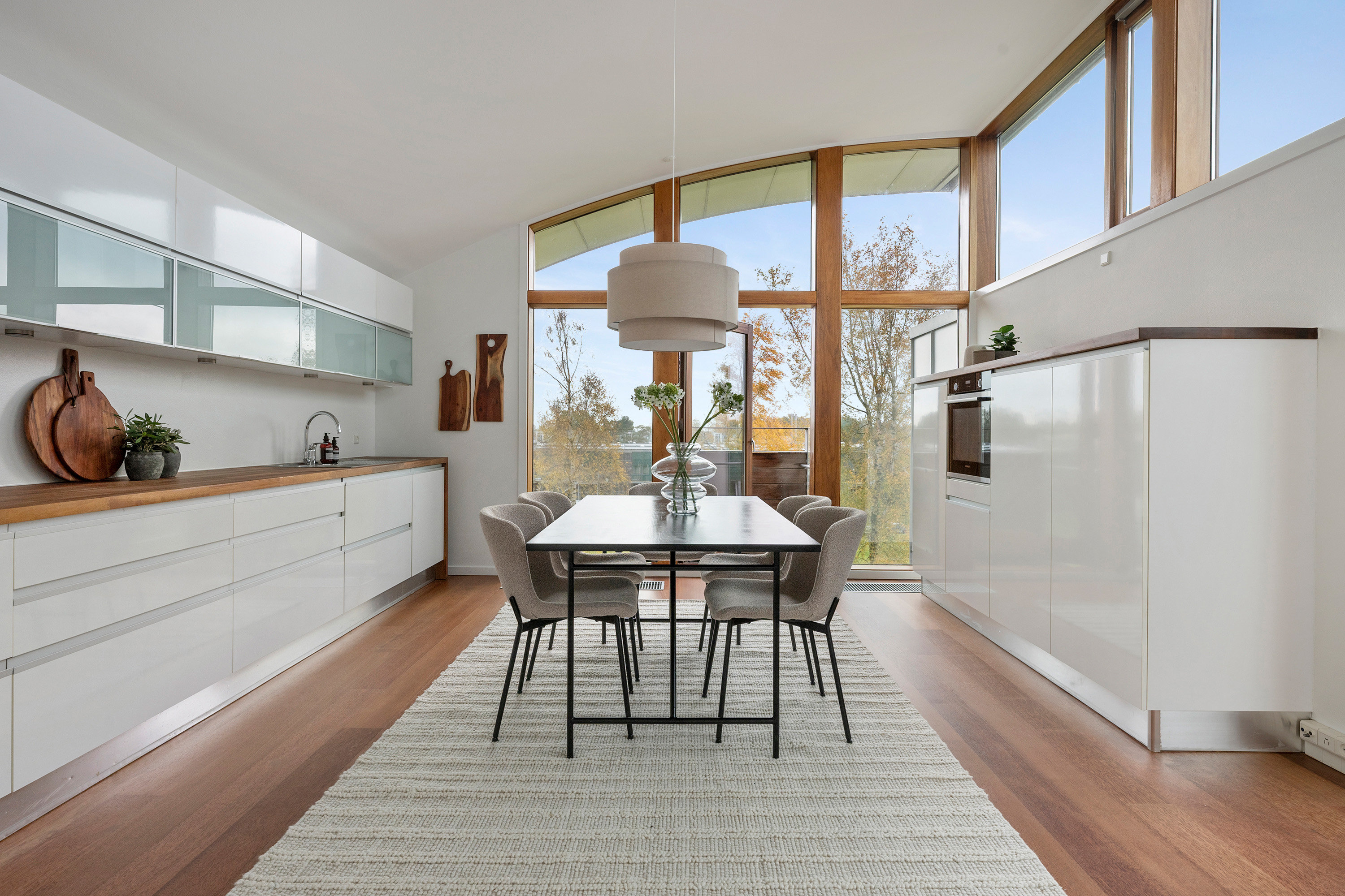 Miniaturebillede 1: spisekøkken. Billede af Pilehøj 2C, 1. tv., 3460 Birkerød