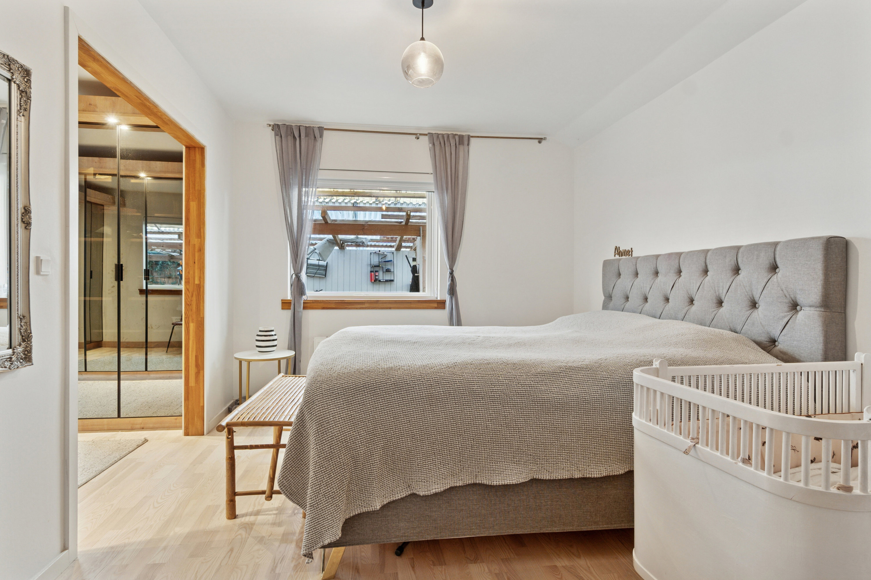 Fremhævet soveværelse billede i fuldskærmstilstand. Billede af Randager 103, 2620 Albertslund