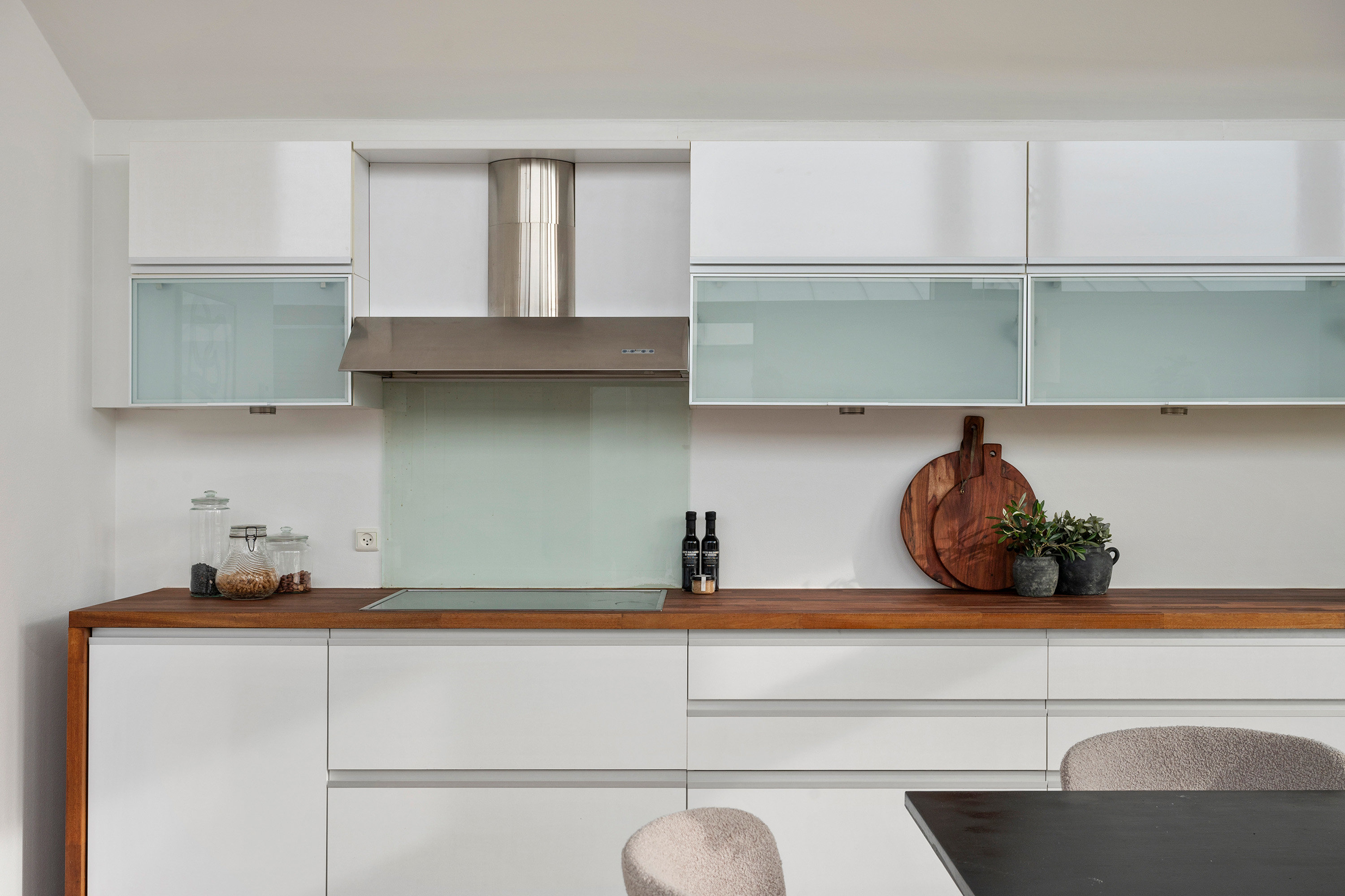 Fremhævet køkken billede i fuldskærmstilstand. Billede af Pilehøj 2C, 1. tv., 3460 Birkerød