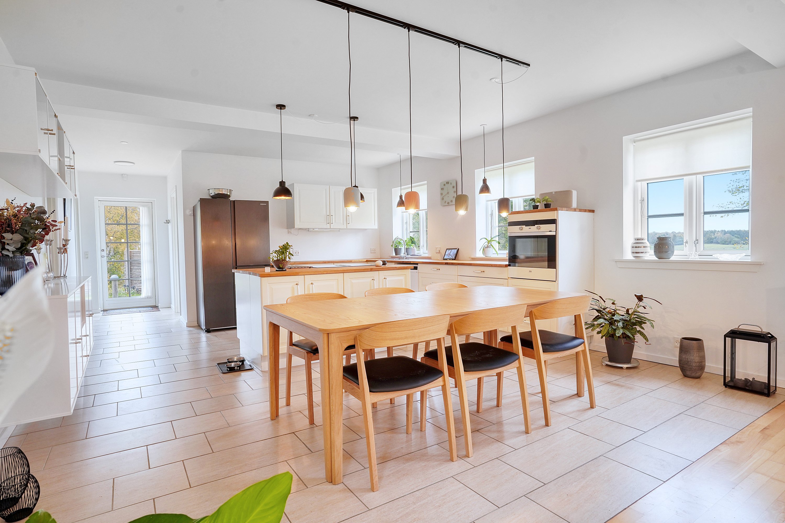 Fremhævet spisestue billede i fuldskærmstilstand. Billede af Hornbækvej 315, 3080 Tikøb