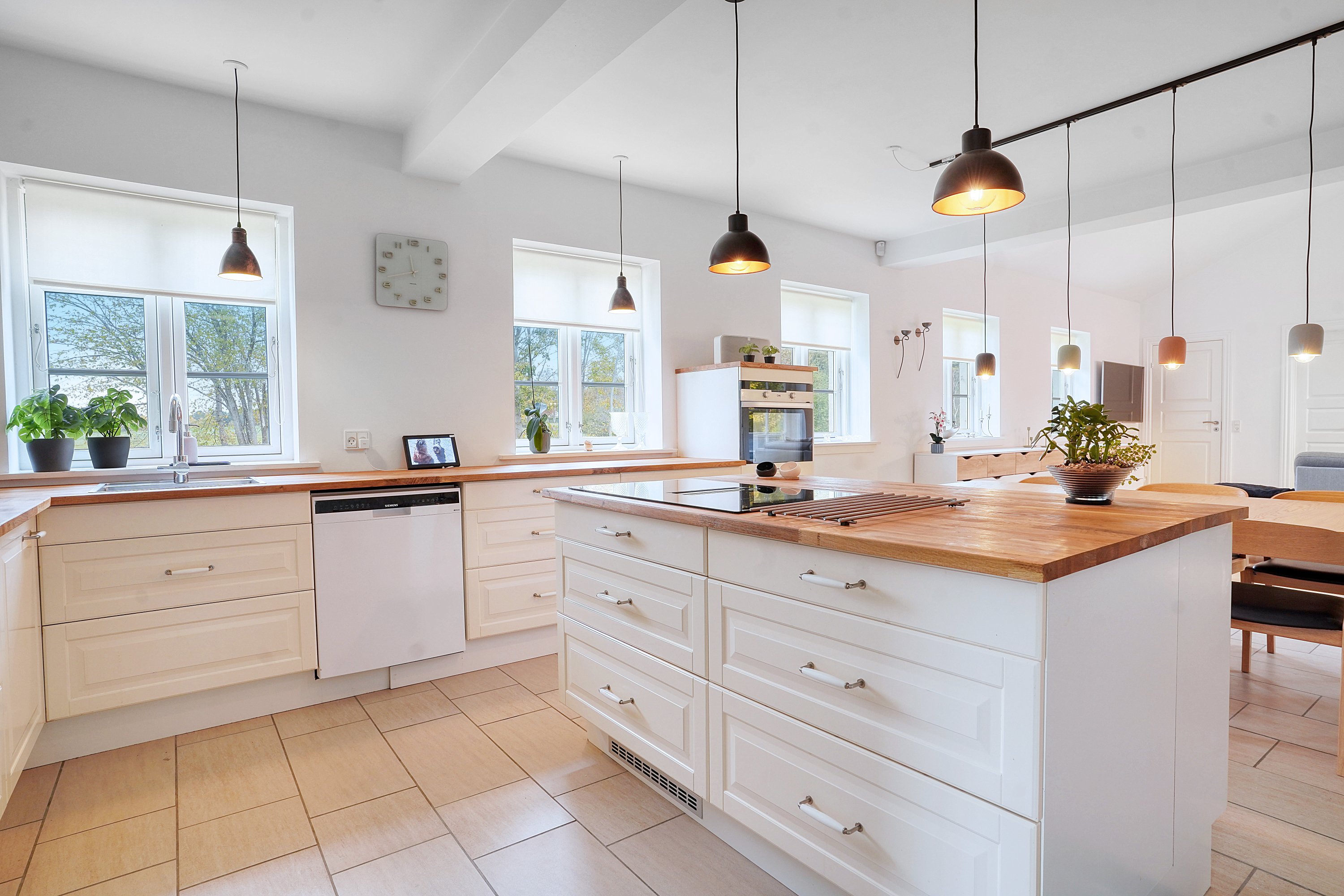 Fremhævet køkken billede i fuldskærmstilstand. Billede af Hornbækvej 315, 3080 Tikøb