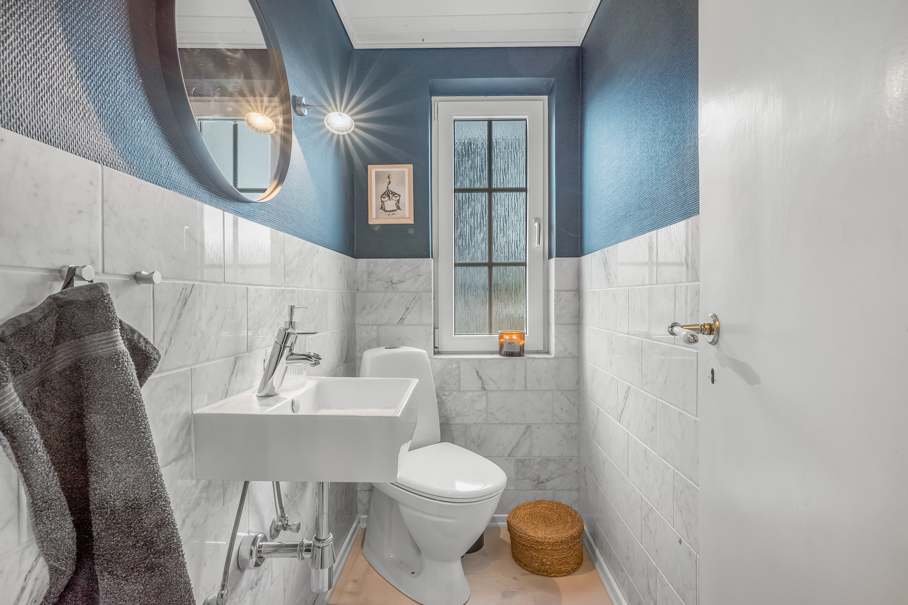 Fremhævet toilet billede i fuldskærmstilstand. Billede af Tangsvej 5, 7500 Holstebro