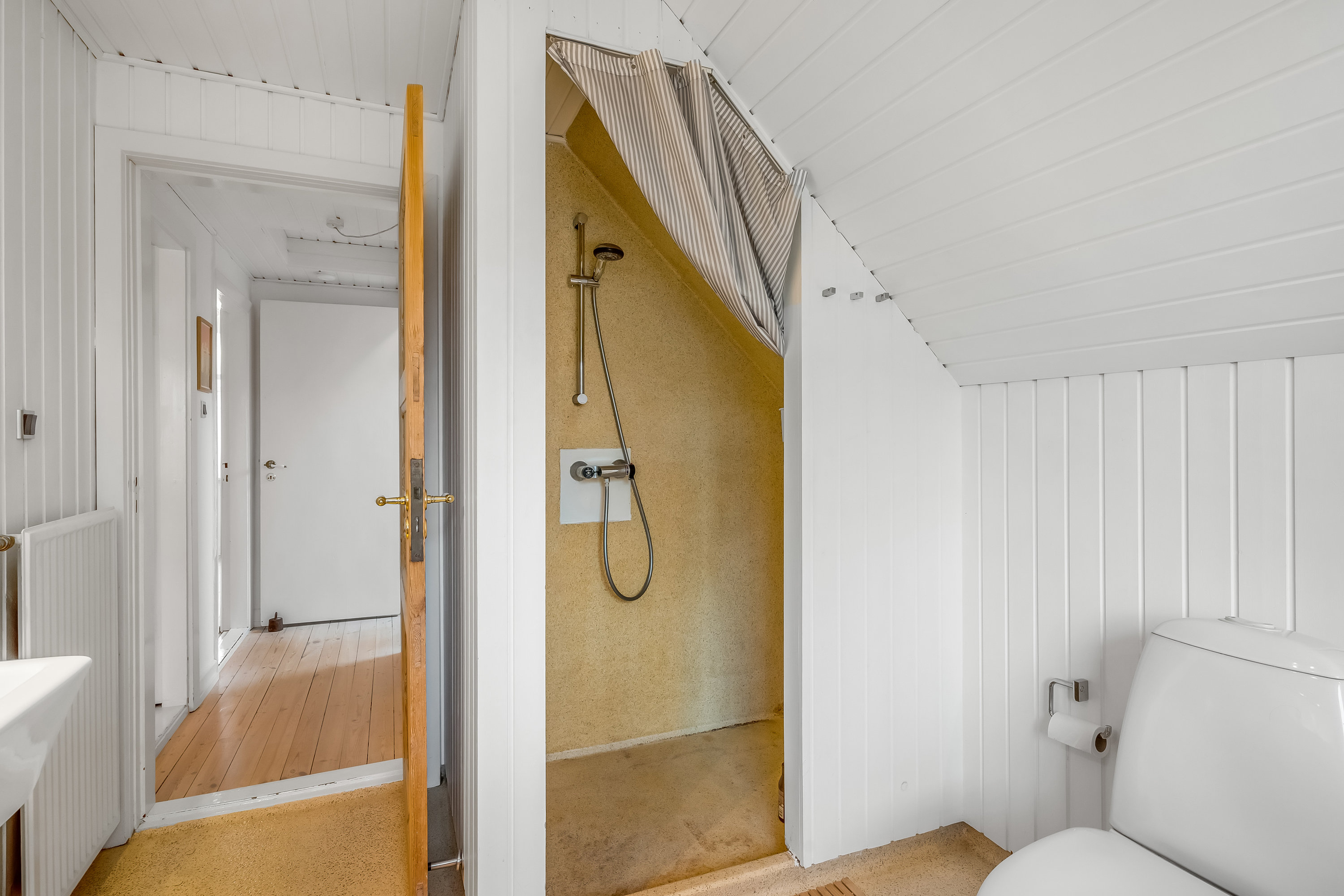 Fremhævet badeværelse billede i fuldskærmstilstand. Billede af Tangsvej 5, 7500 Holstebro