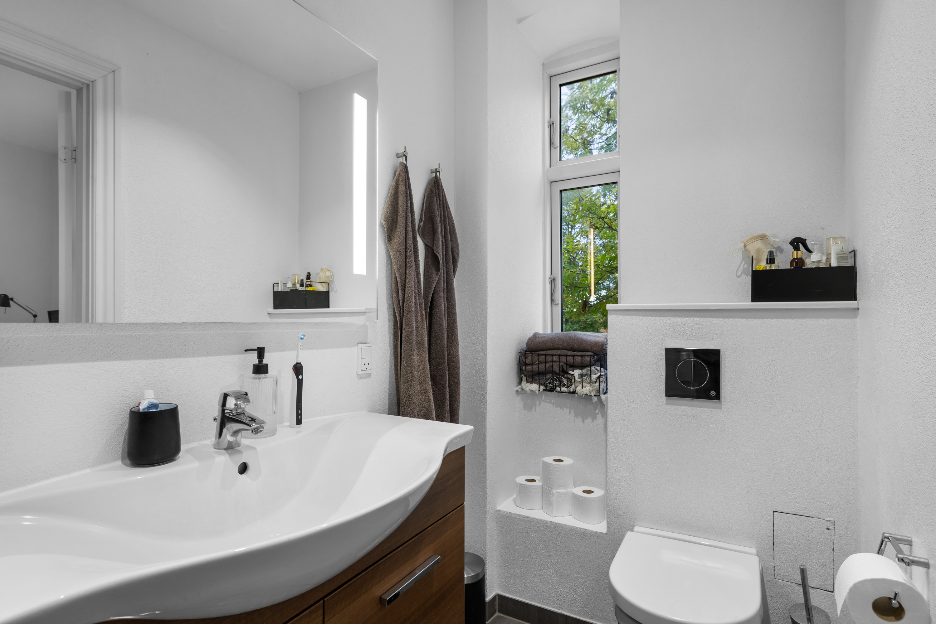 Fremhævet badeværelse billede i fuldskærmstilstand. Billede af Nørre Voldgade 100, 1. th., 7000 Fredericia