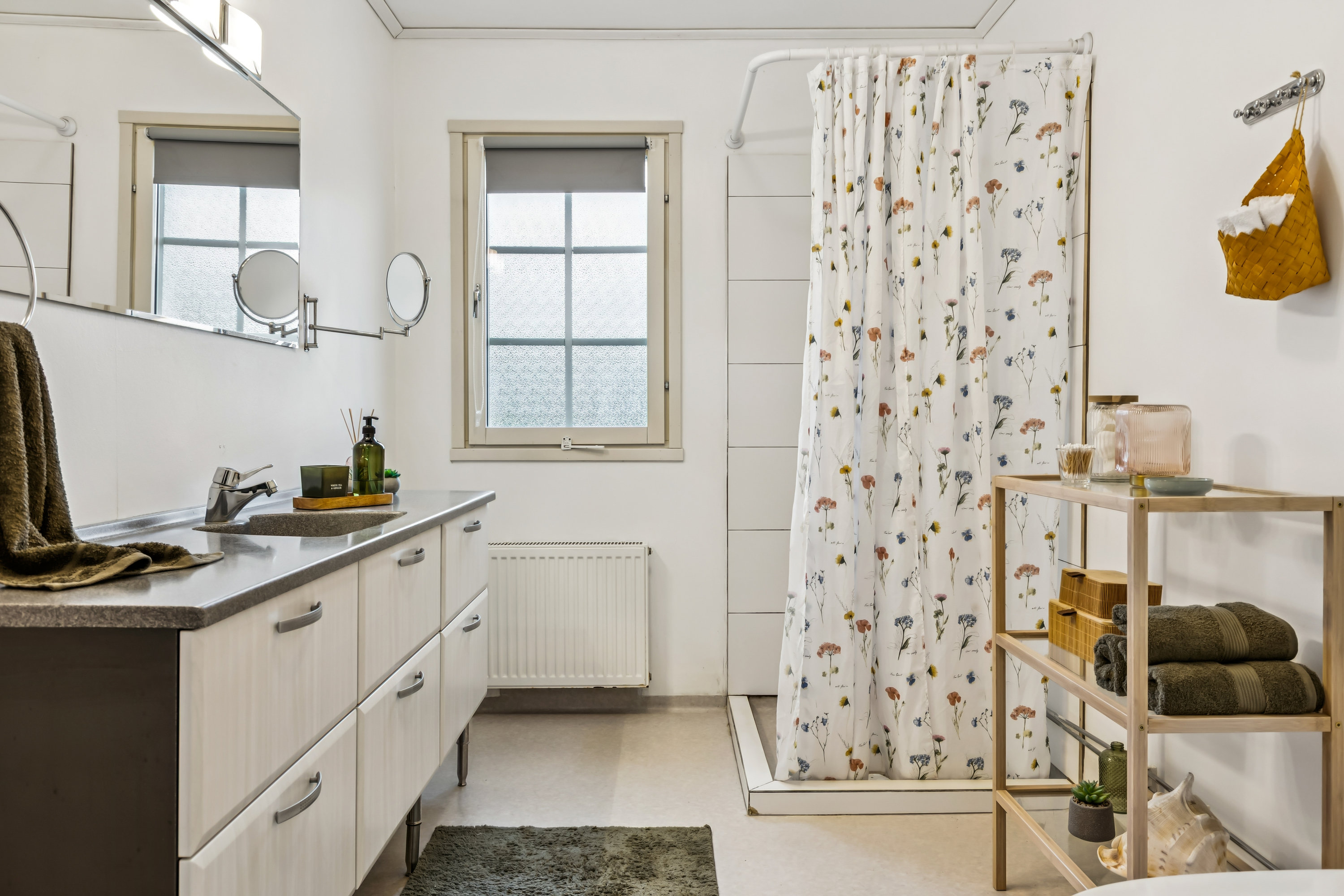 Fremhævet badeværelse billede i fuldskærmstilstand. Billede af Havnsøgårdsvej 24, Havnsø, 4591 Føllenslev