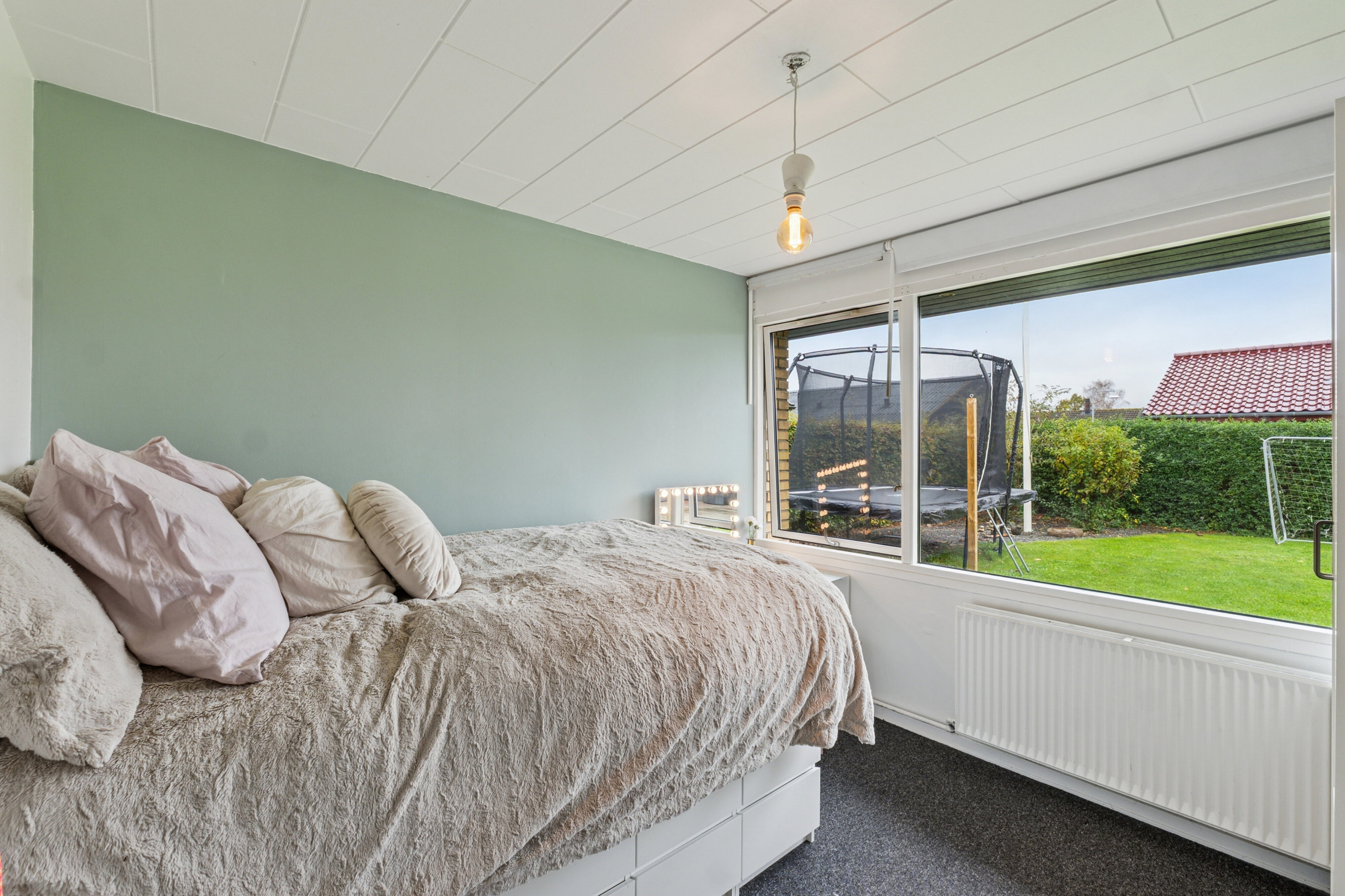 Fremhævet soveværelse billede i fuldskærmstilstand. Billede af Snebærhaven 58, 2620 Albertslund
