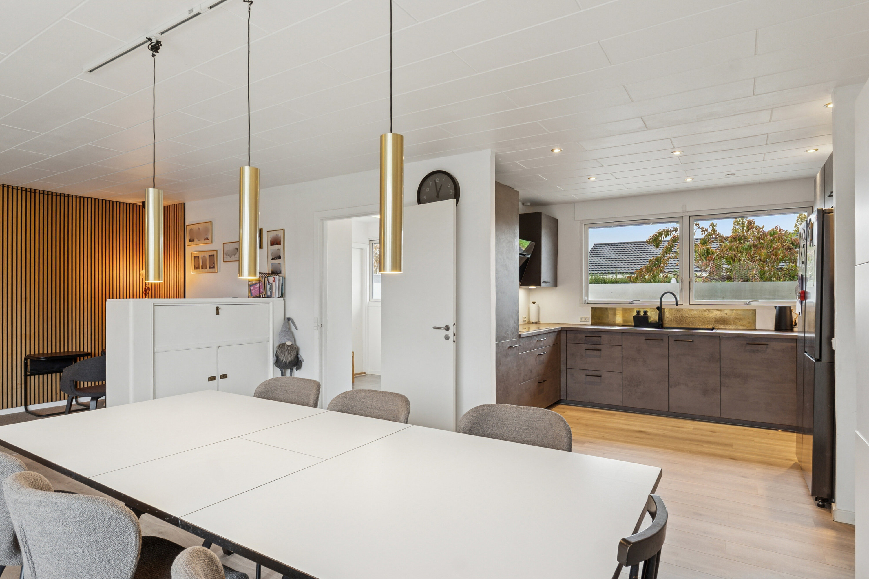 Fremhævet spisestue billede i fuldskærmstilstand. Billede af Snebærhaven 58, 2620 Albertslund