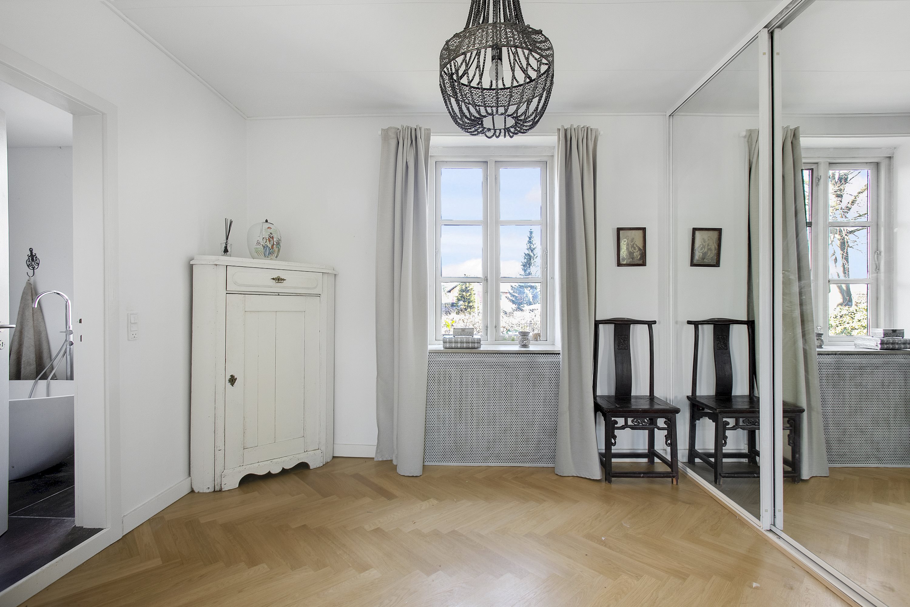 Fremhævet andet billede i fuldskærmstilstand. Billede af Helmsvej 6A, Regattakvarteret, 2880 Bagsværd