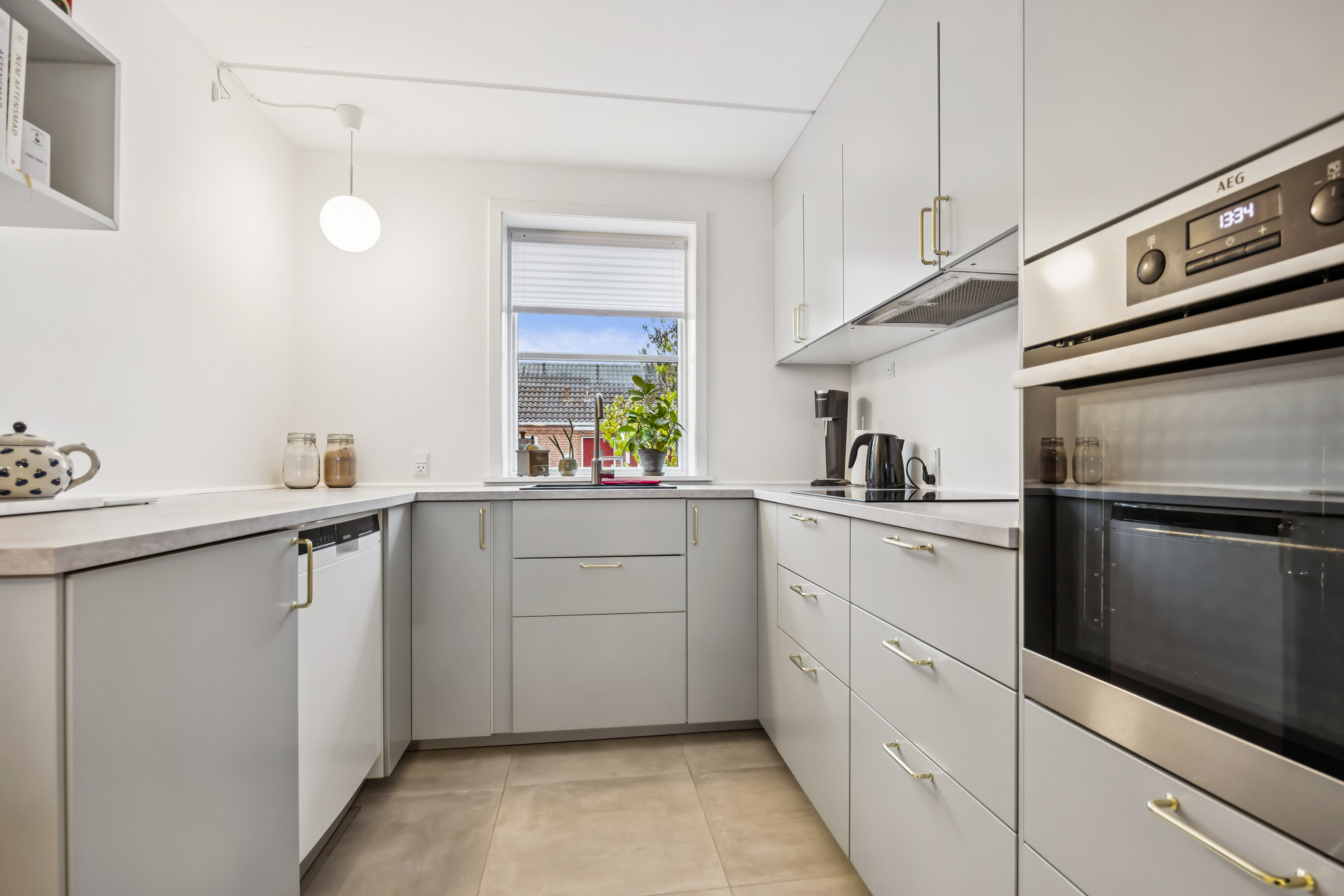 Fremhævet køkken billede i fuldskærmstilstand. Billede af Ravndalen 7, 9310 Vodskov